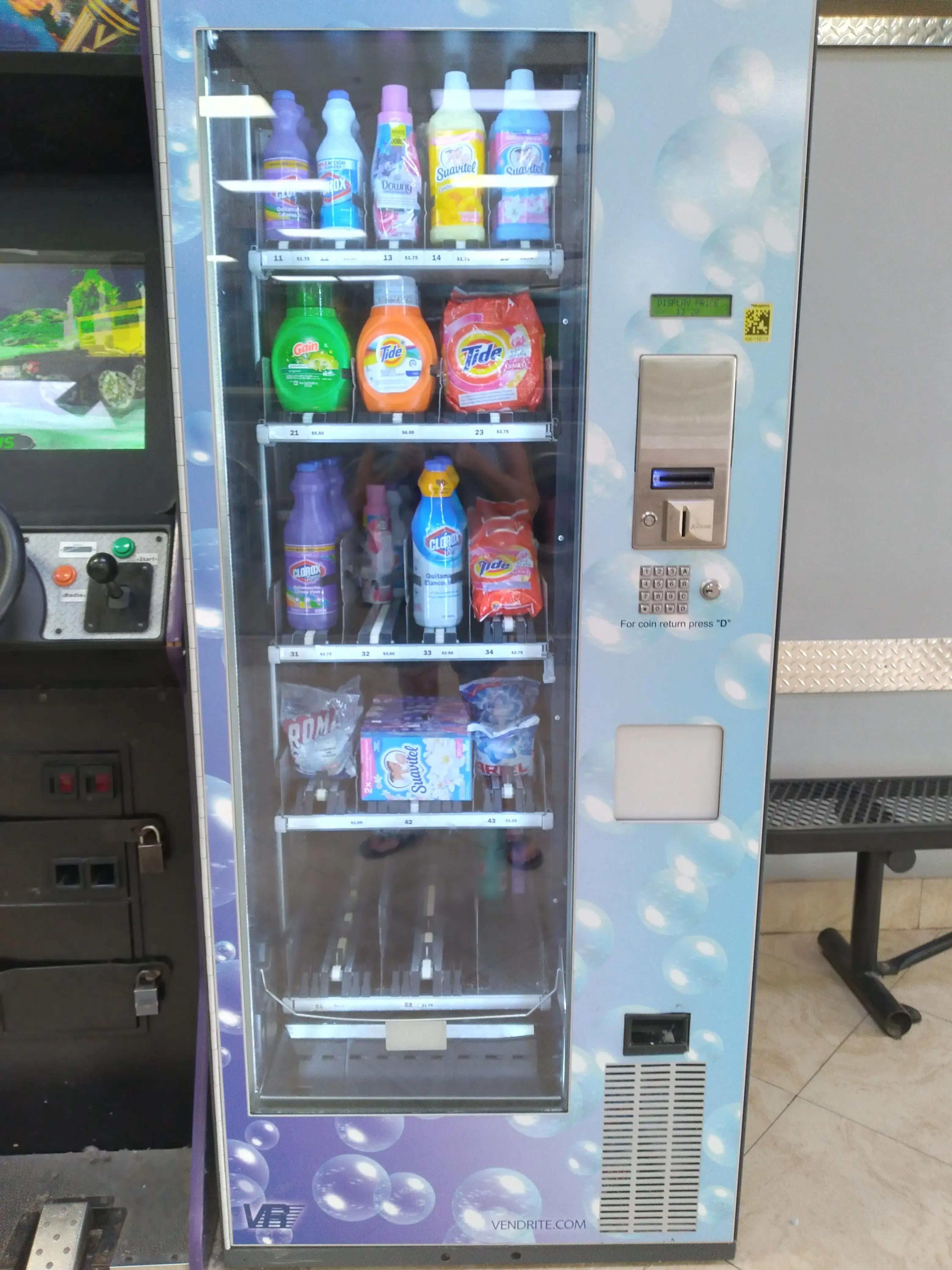 Polo Grounds Coin Laundry - Image 16
