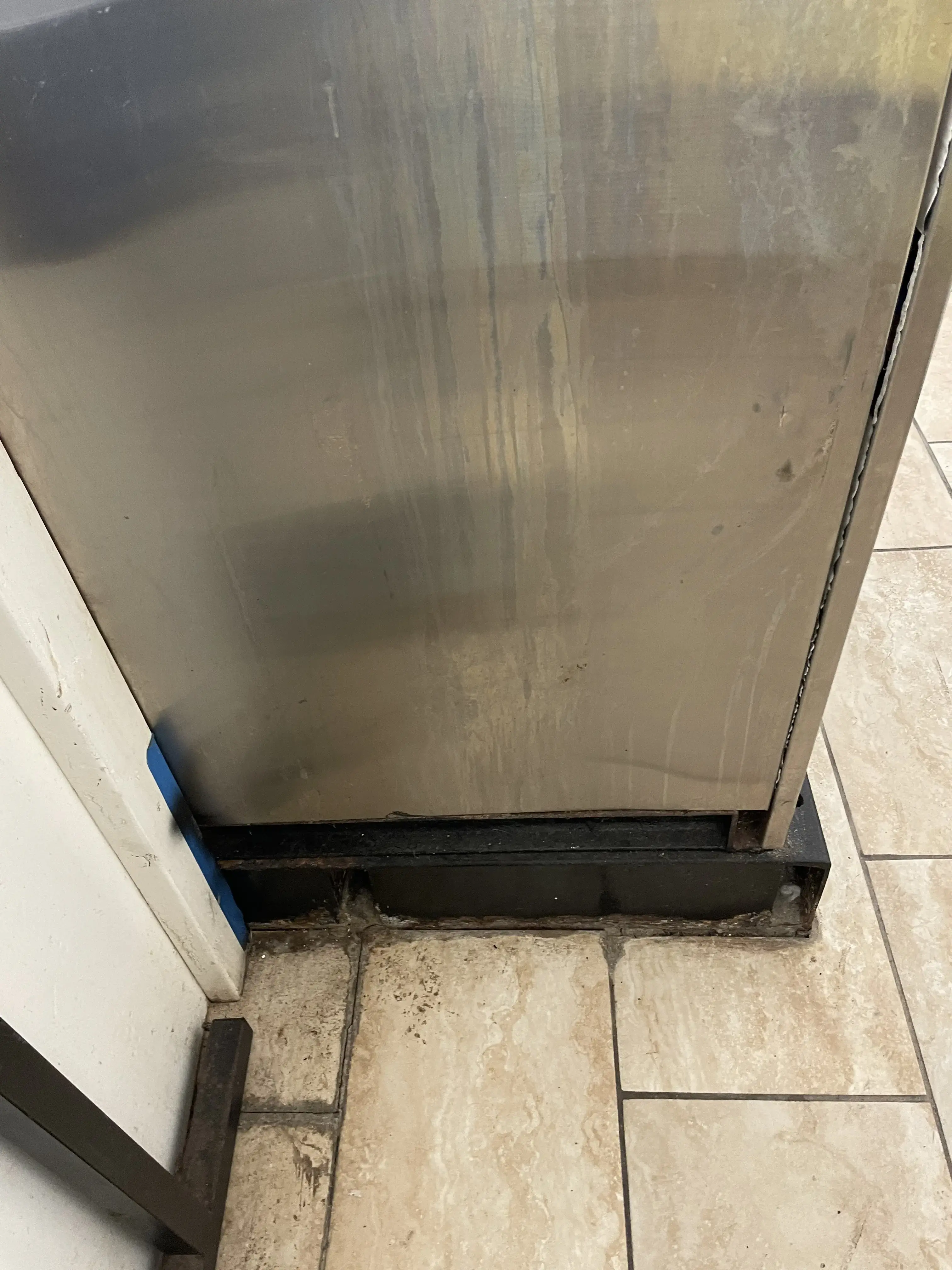Poly-Clean Center Laundry (re-named Steel Drum II Laundry and under new management)) - Image 12