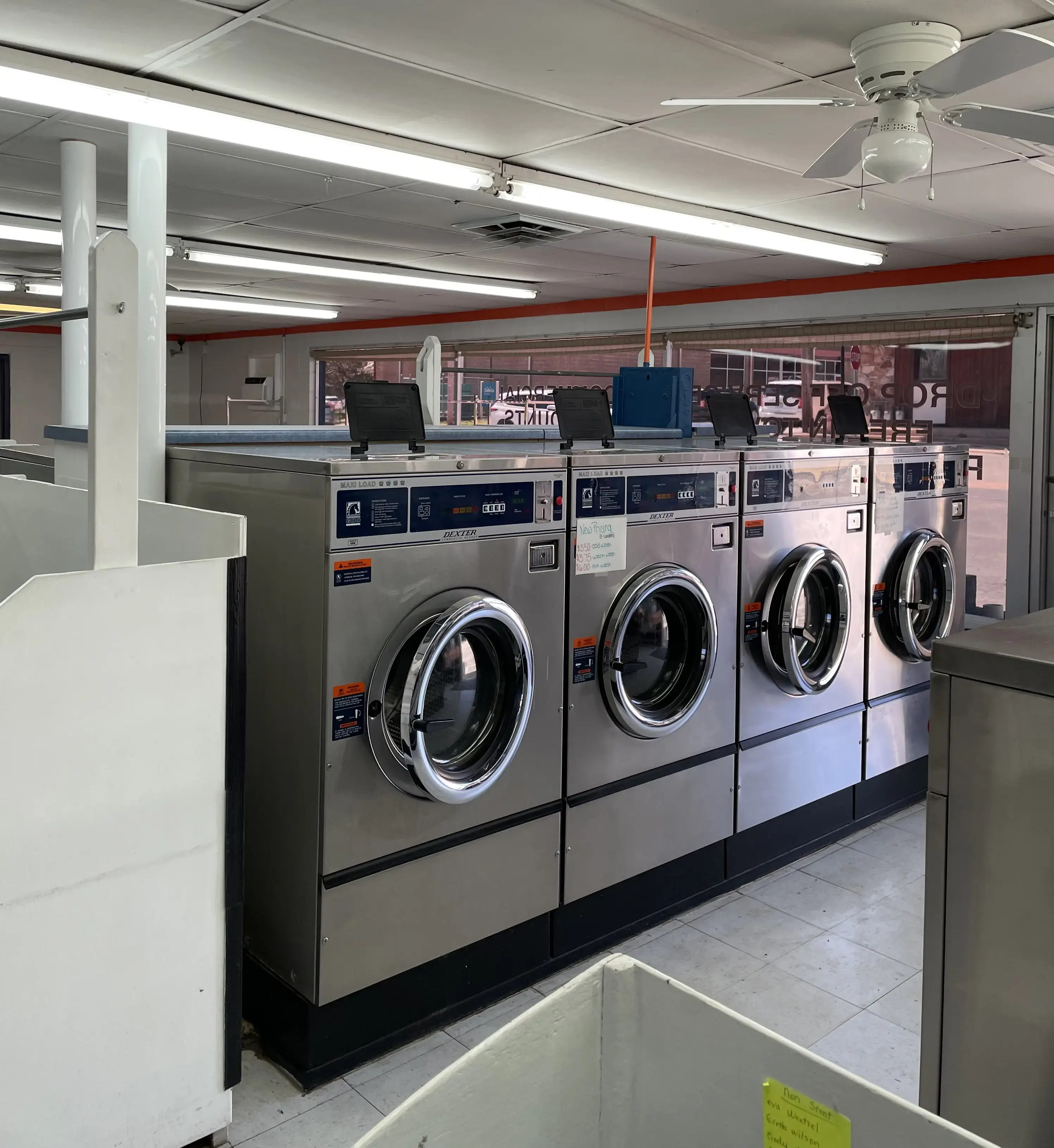 Poly Clean Full Service Laundromat - Image 2