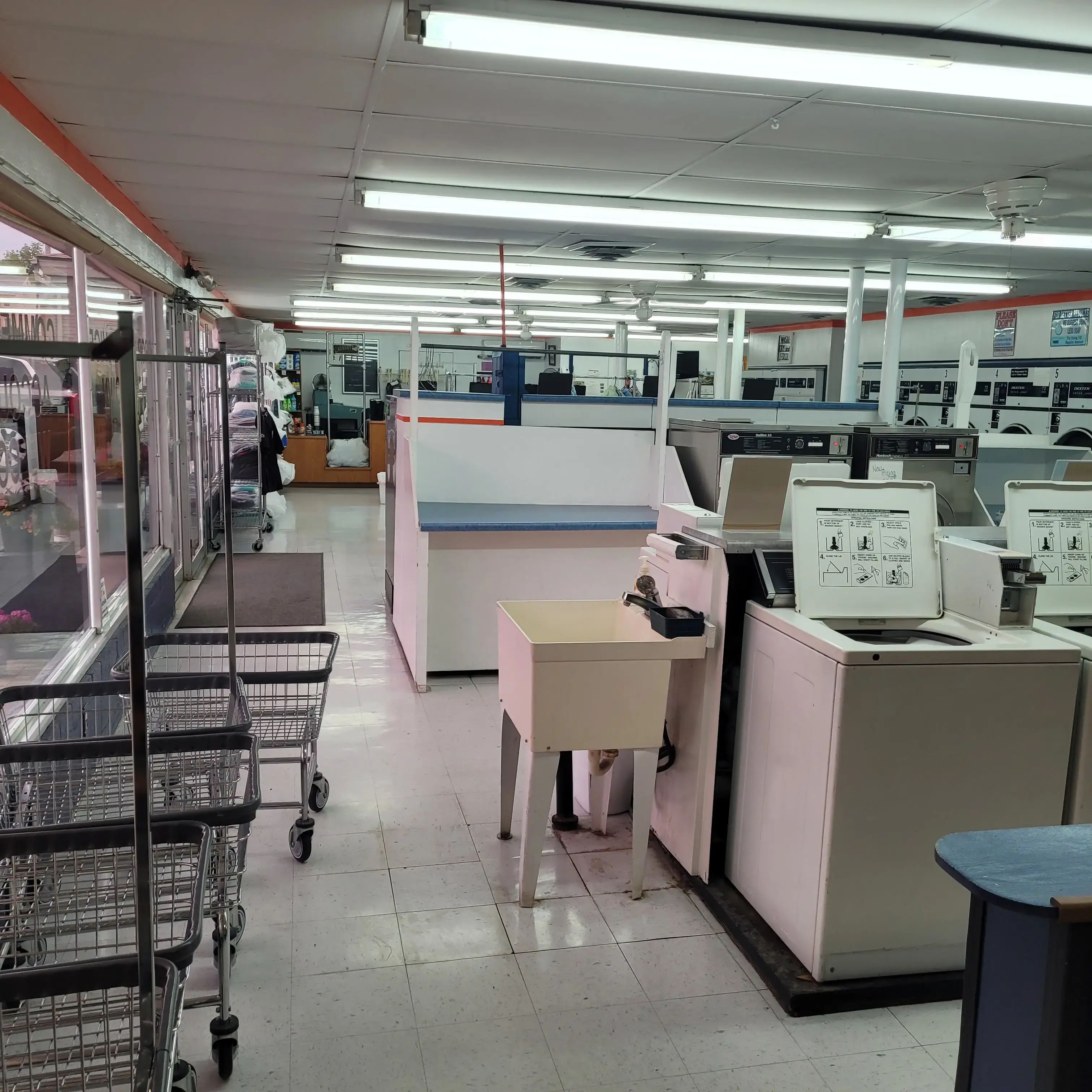 Poly Clean Full Service Laundromat - Image 6