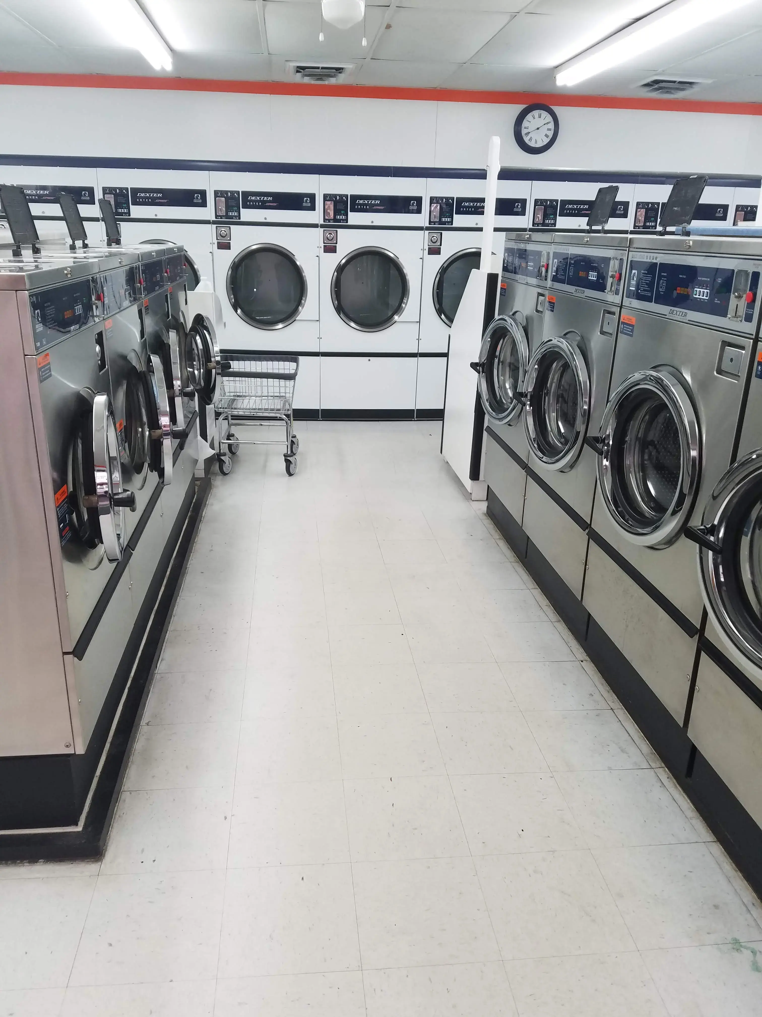 Poly Clean Full Service Laundromat - Image 14