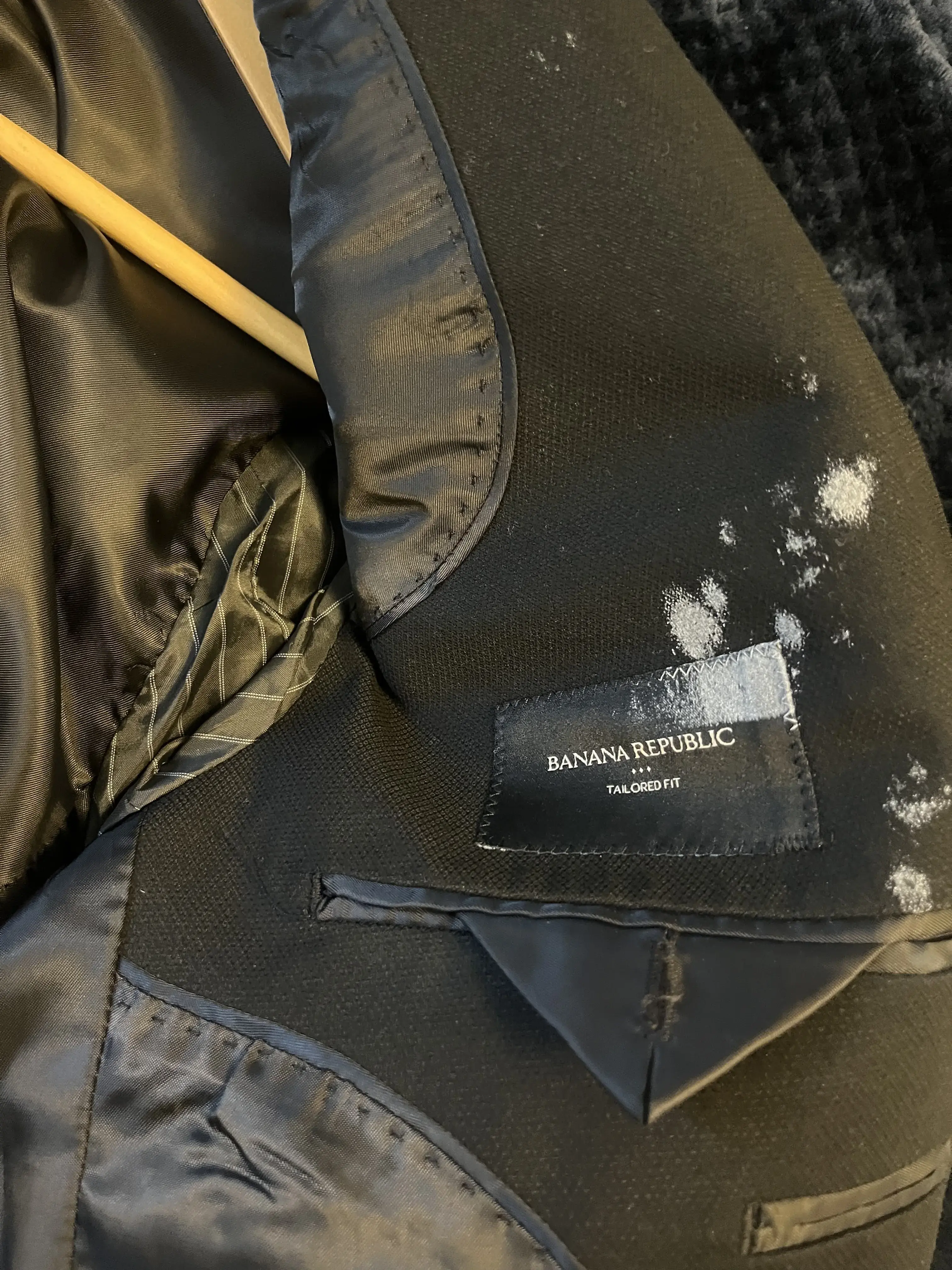 Poolers Best Dry Cleaners - Image 2