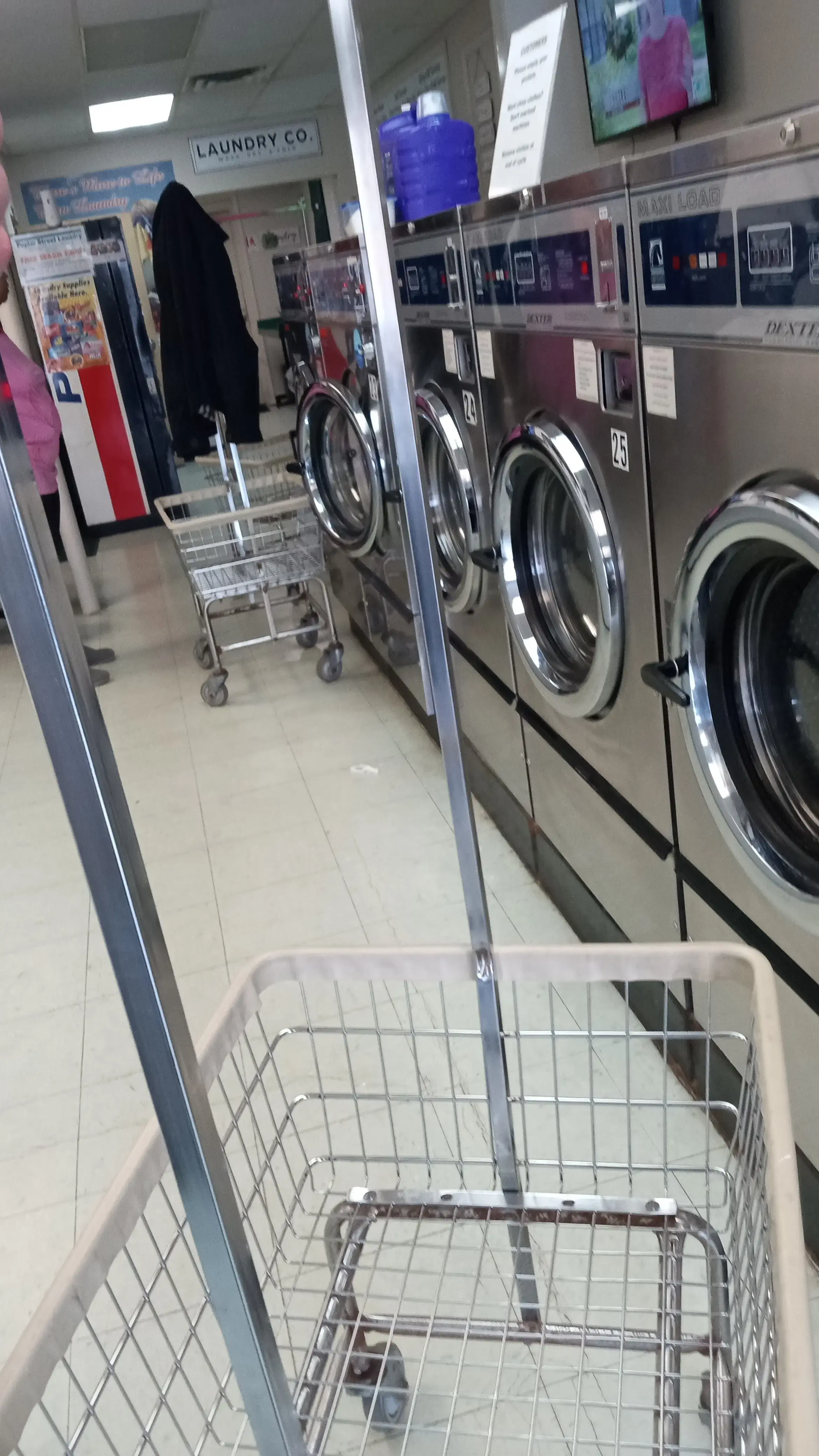 Poplar Street Laundry - Image 9