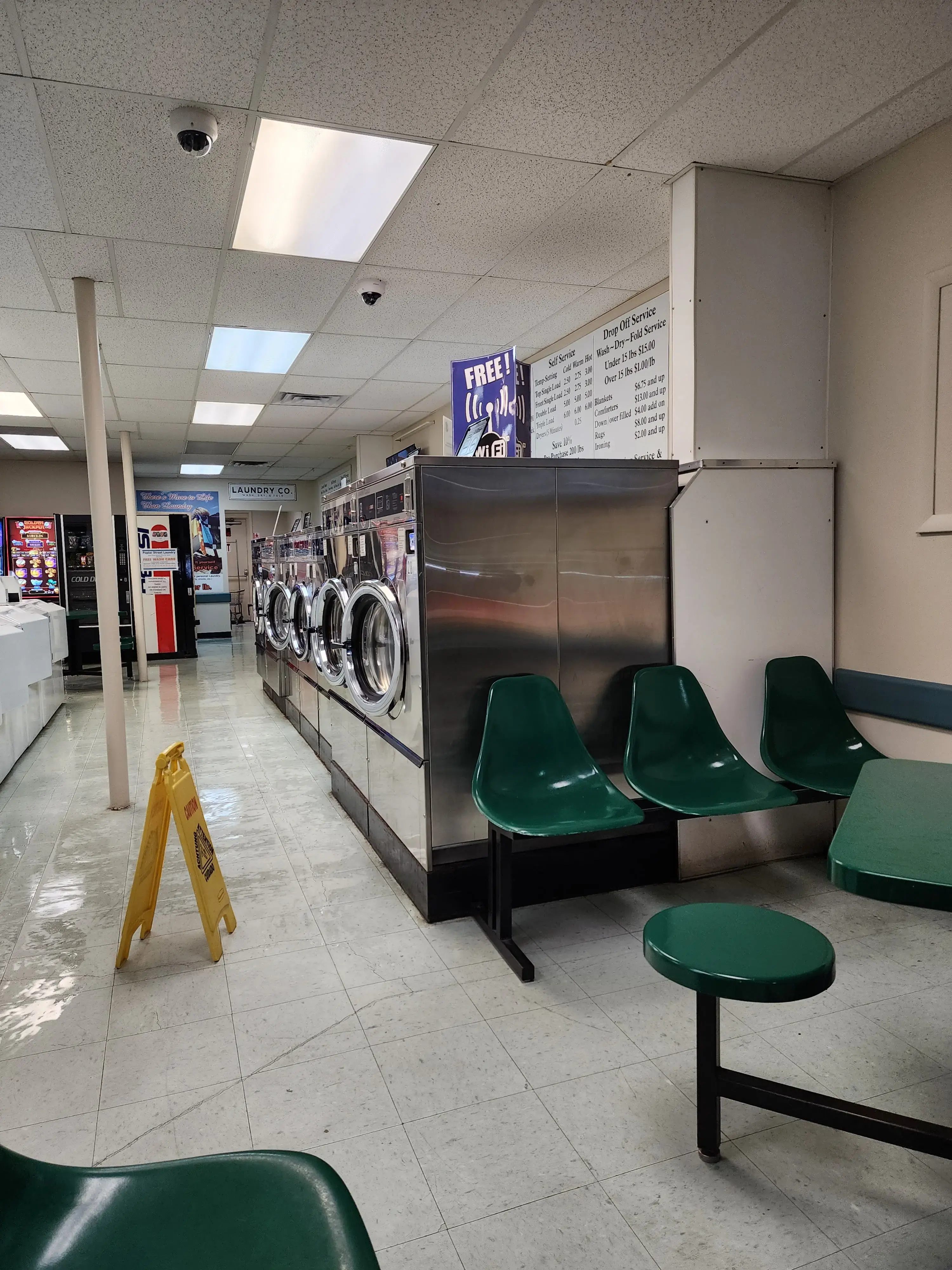 Poplar Street Laundry thumbnail 3