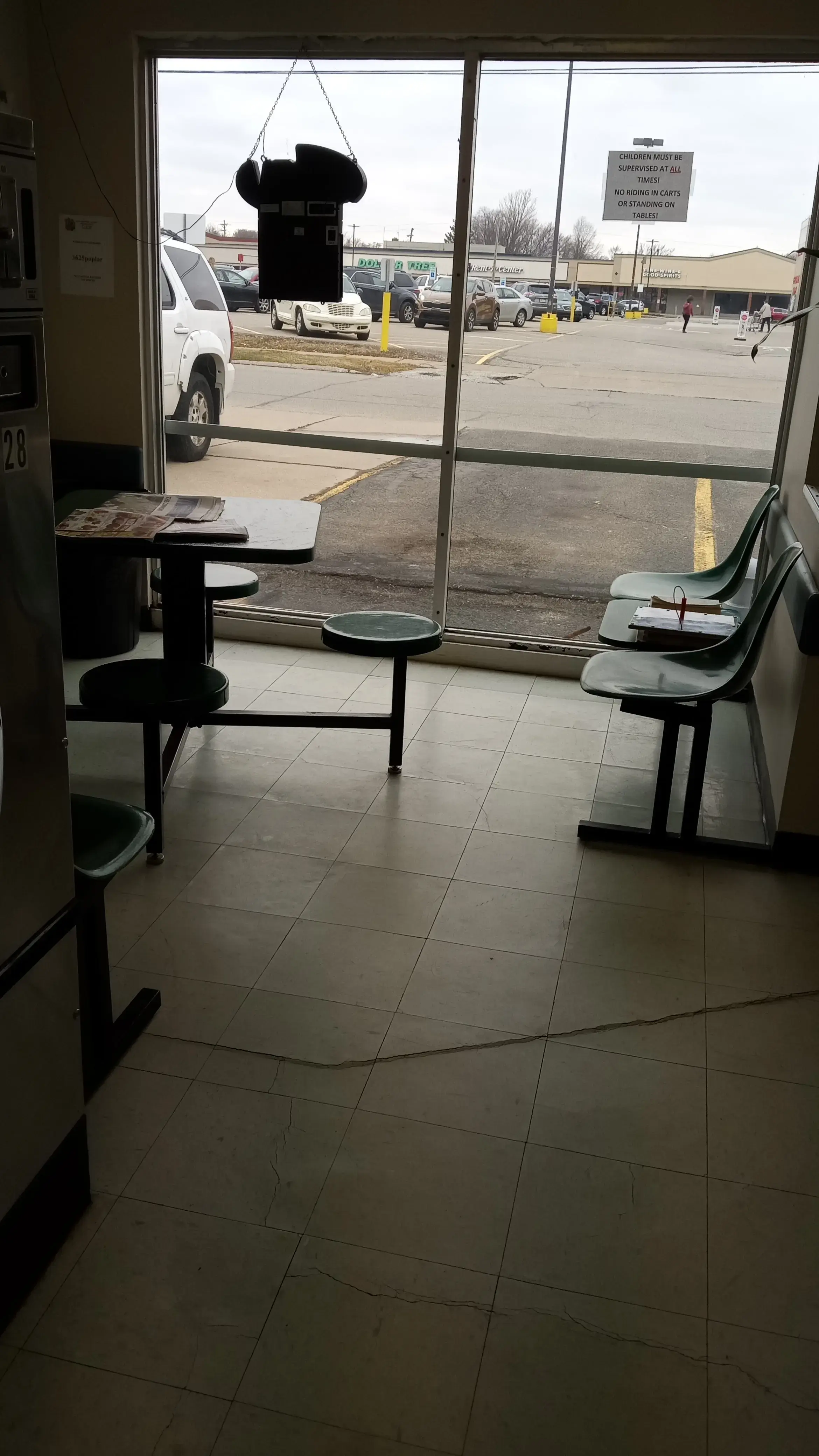Poplar Street Laundry - Image 17