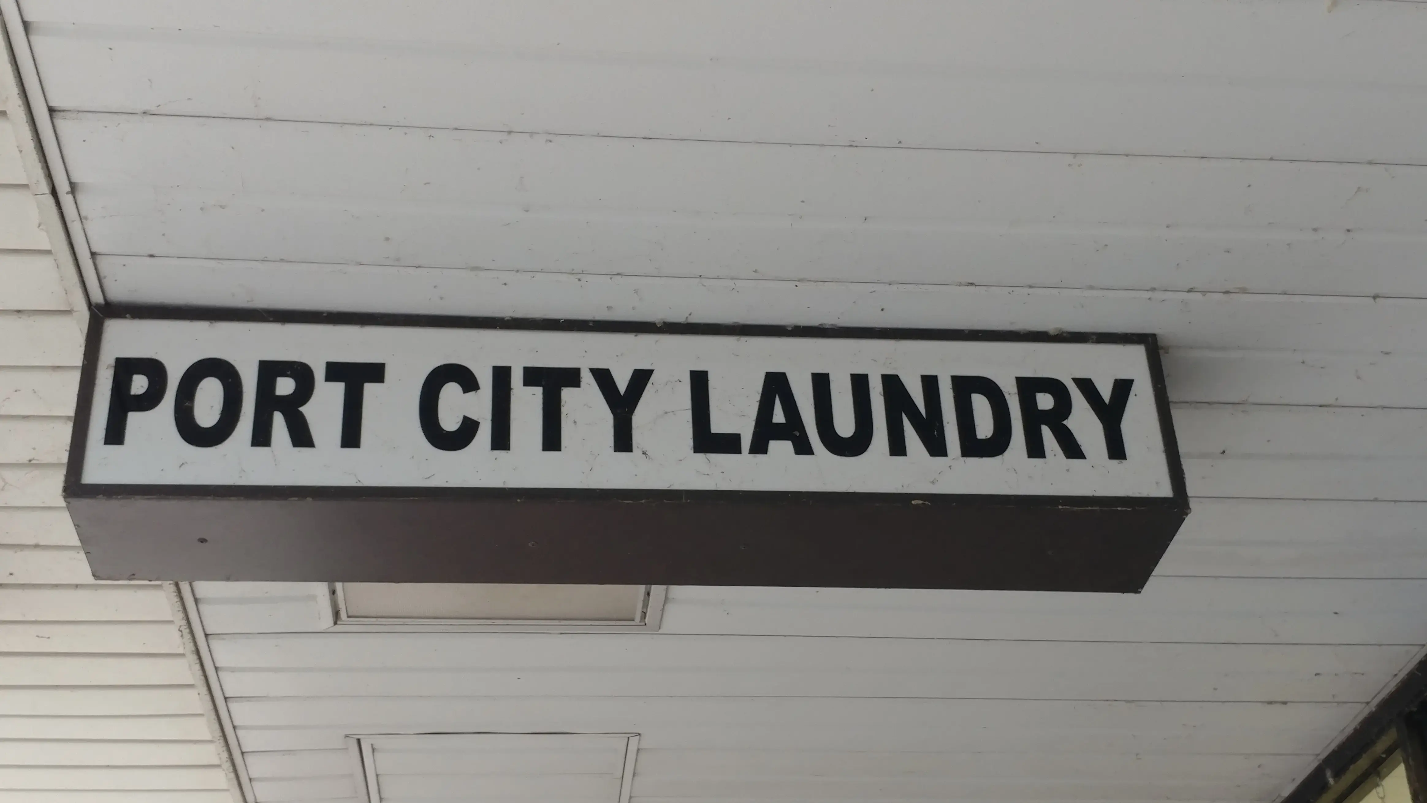 Port City Laundry thumbnail 6