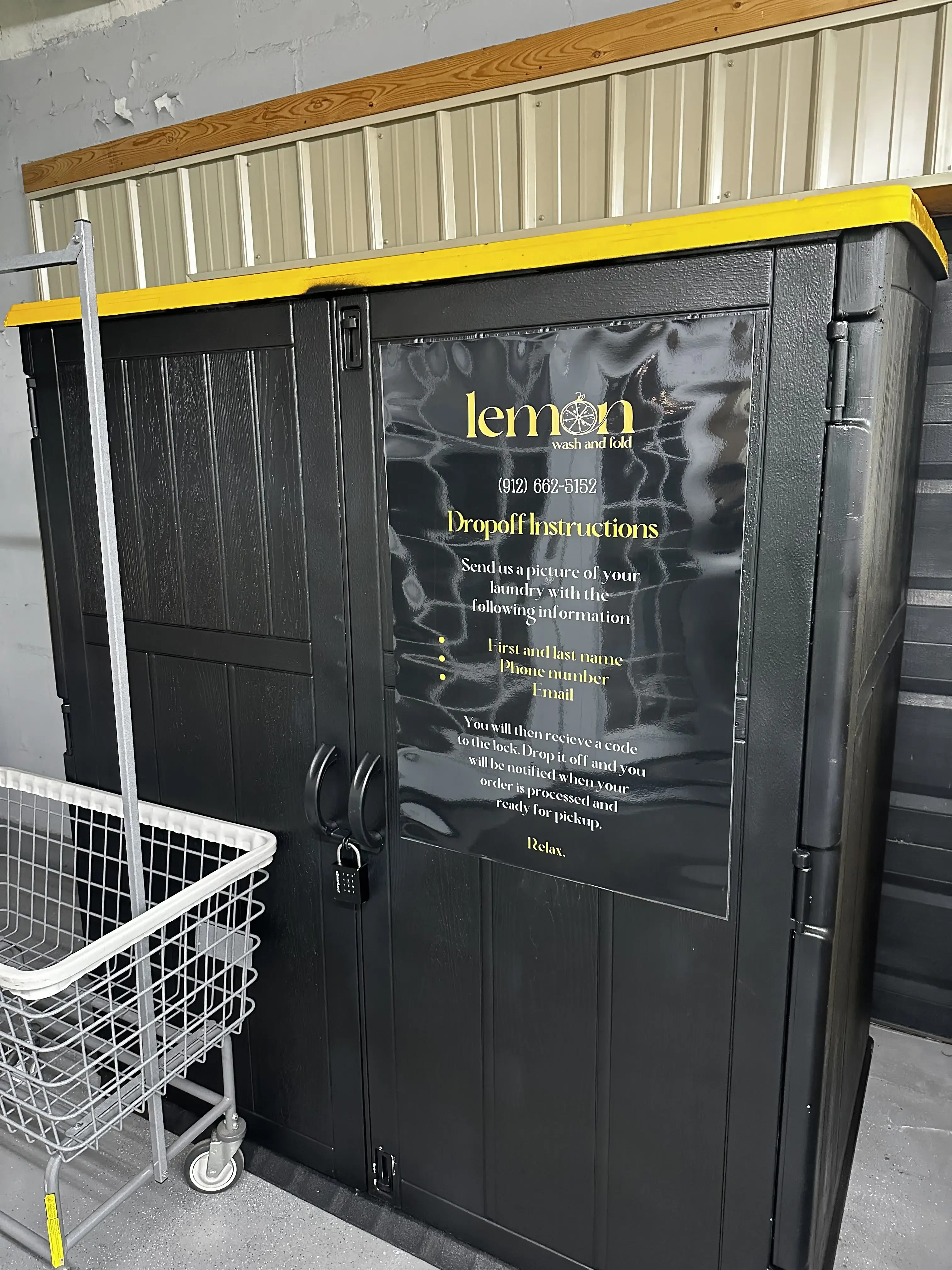 Port city laundry - Image 6