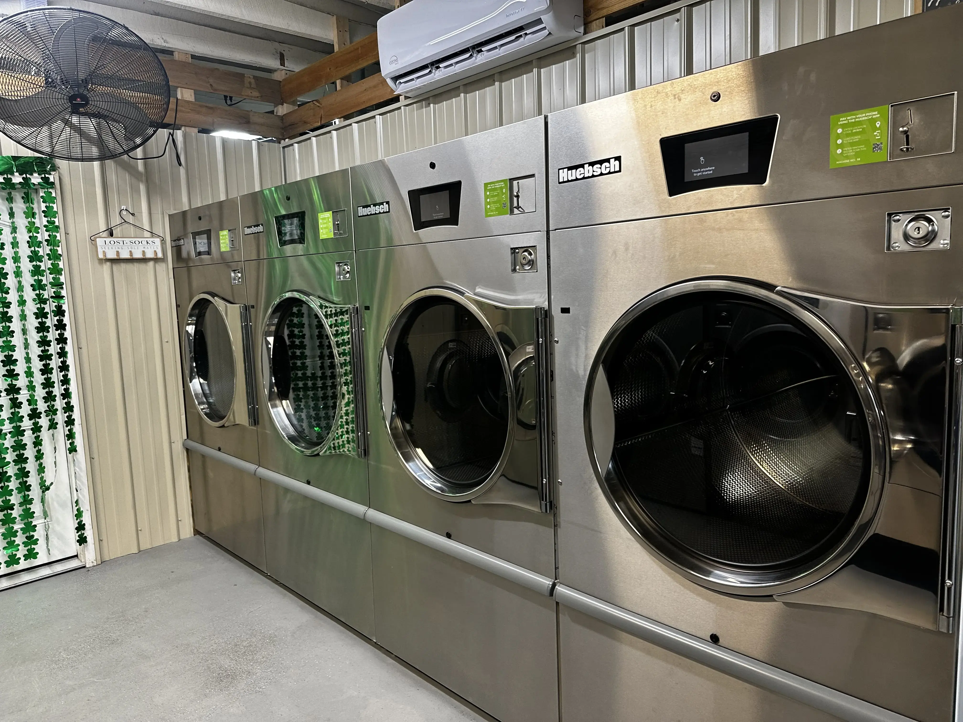 Port city laundry - Image 12