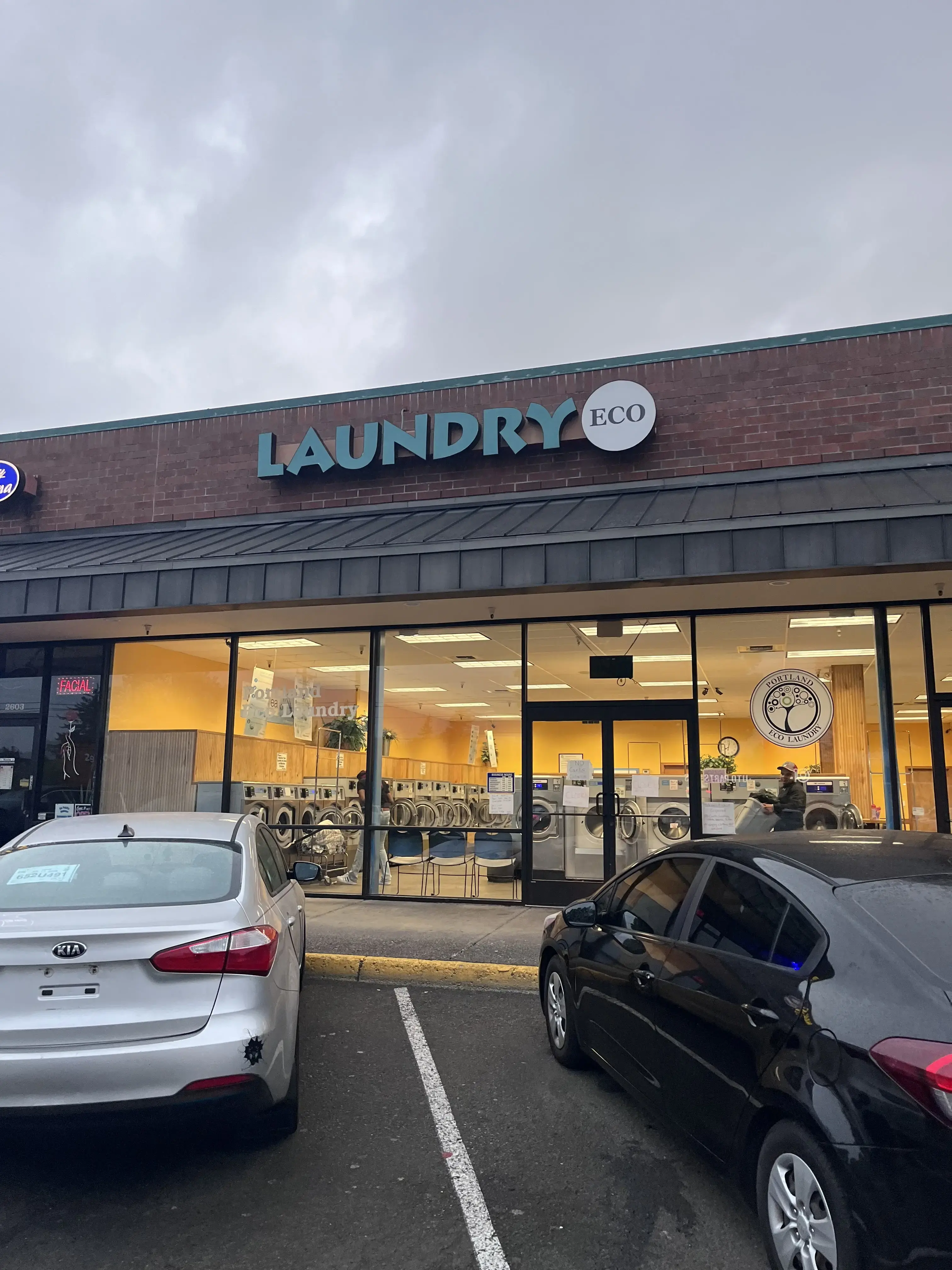 Portland eco laundry thumbnail 4