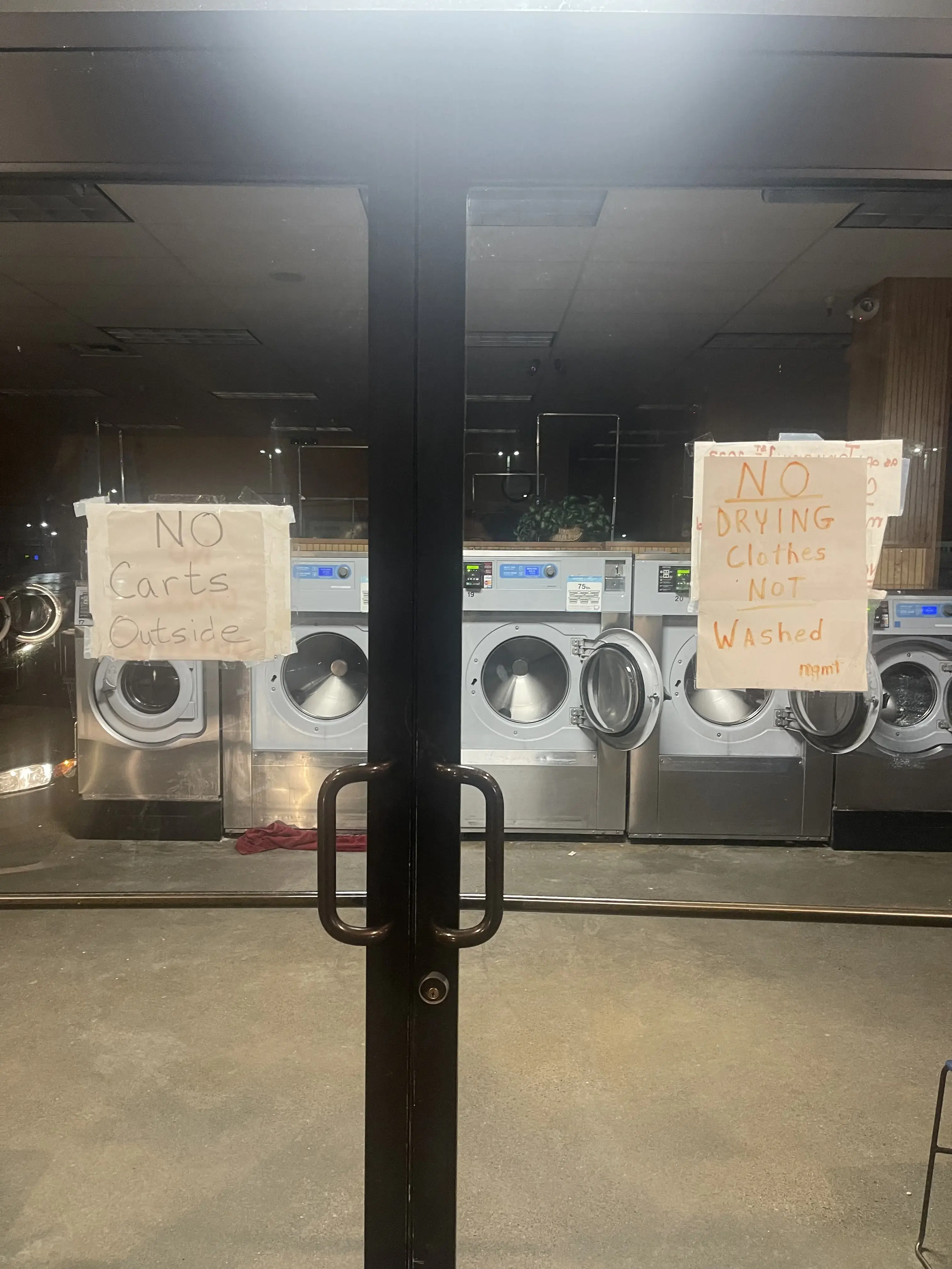 Portland eco laundry thumbnail 12