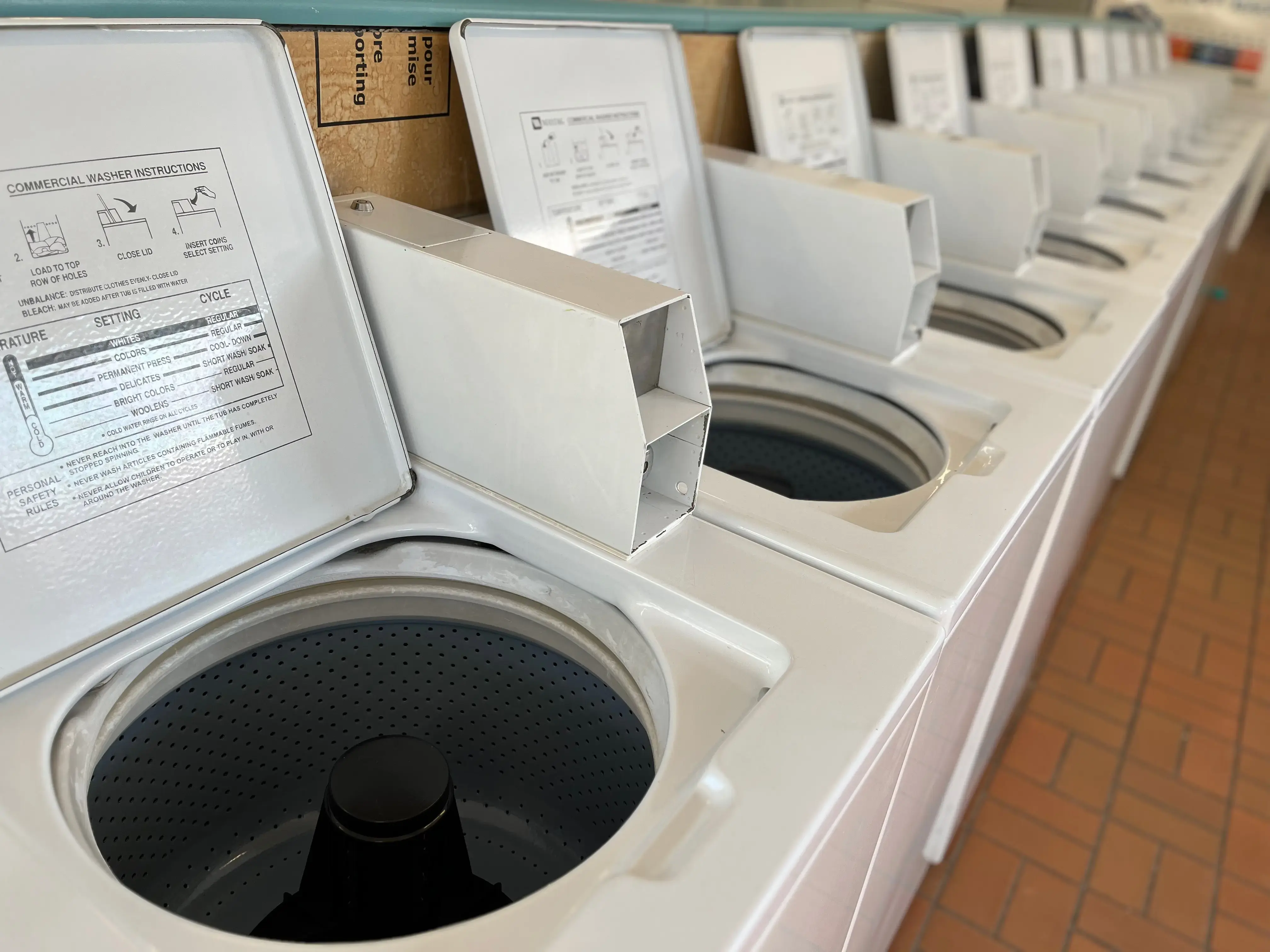 Portland Laundromat thumbnail 5