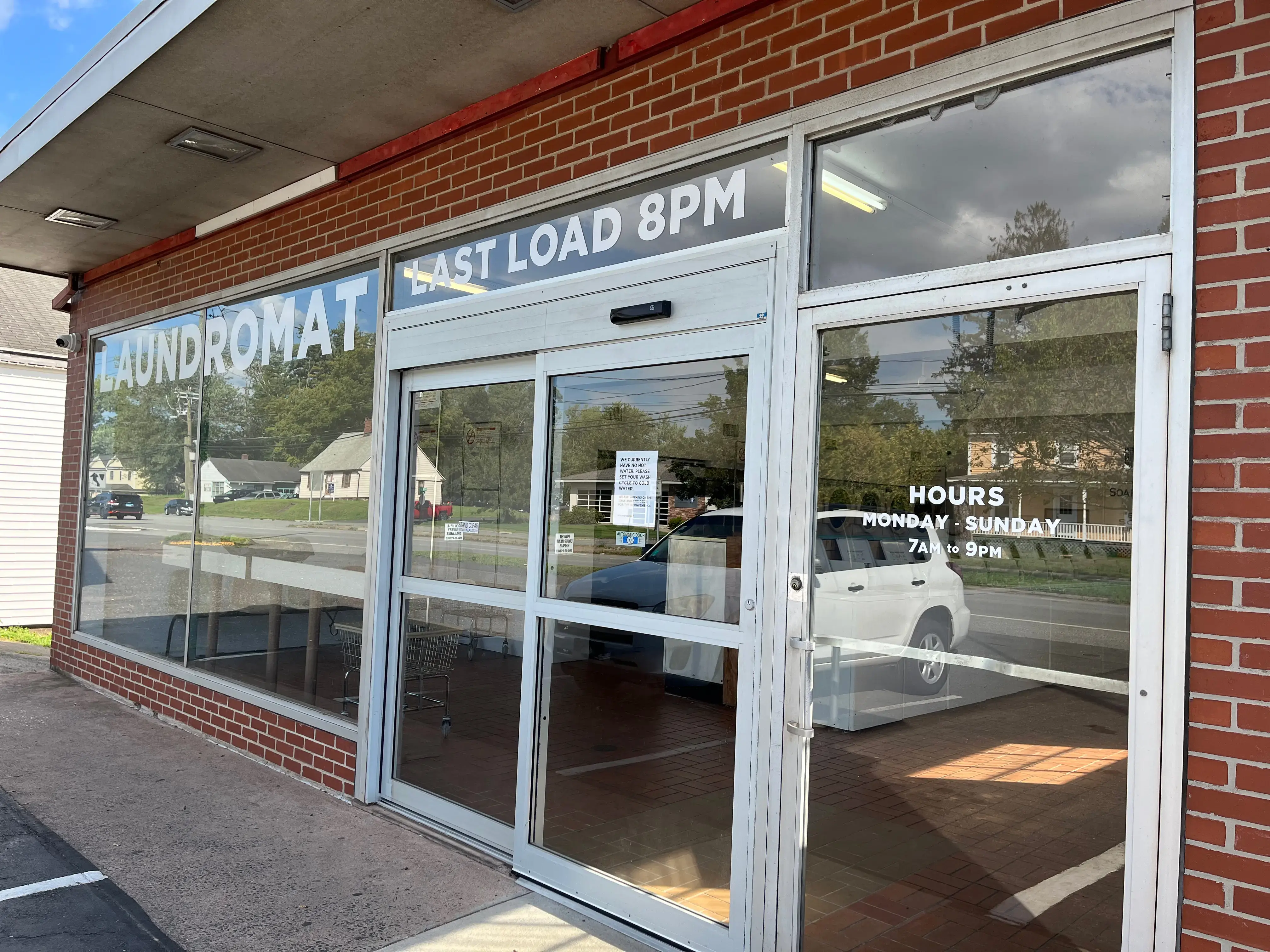 Portland Laundromat thumbnail 2