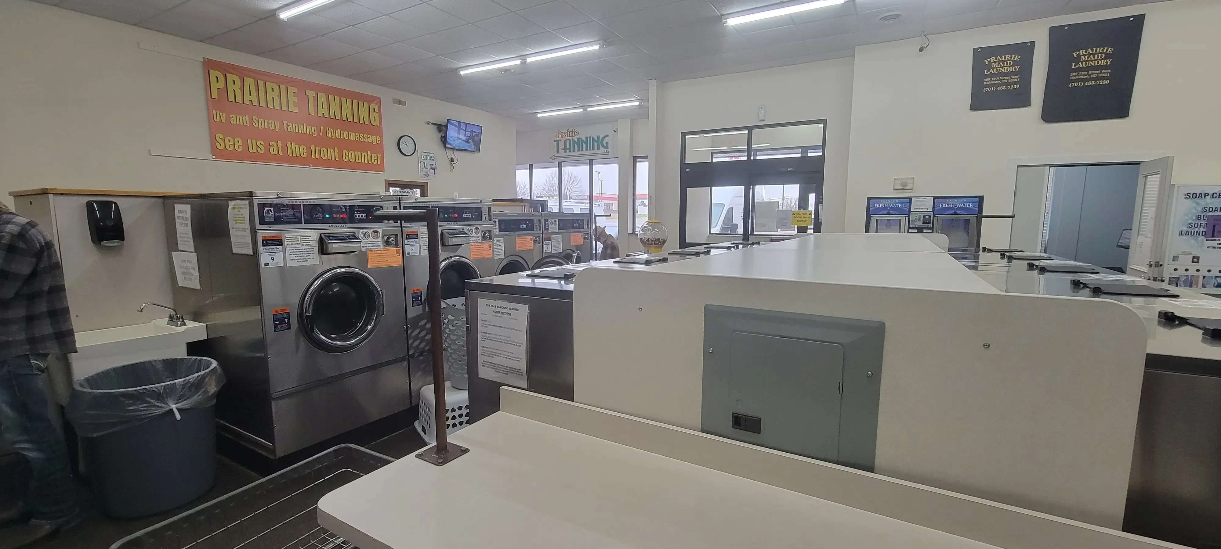 Prairie Maid Coin Laundry and Tanning thumbnail 20