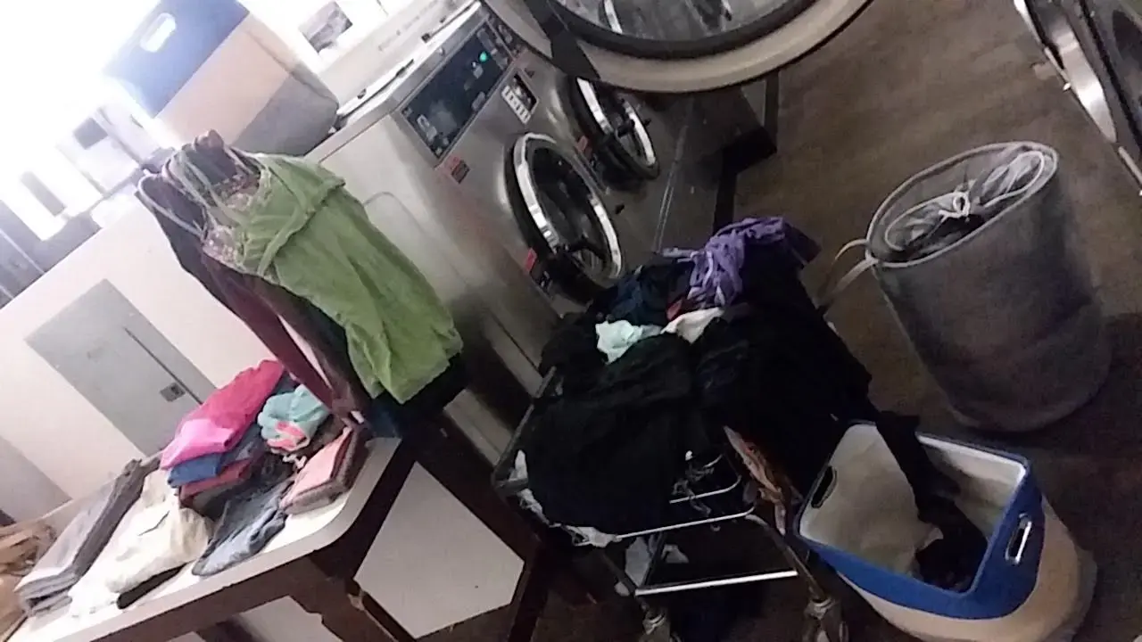 Prairie Maid Coin Laundry and Tanning thumbnail 7