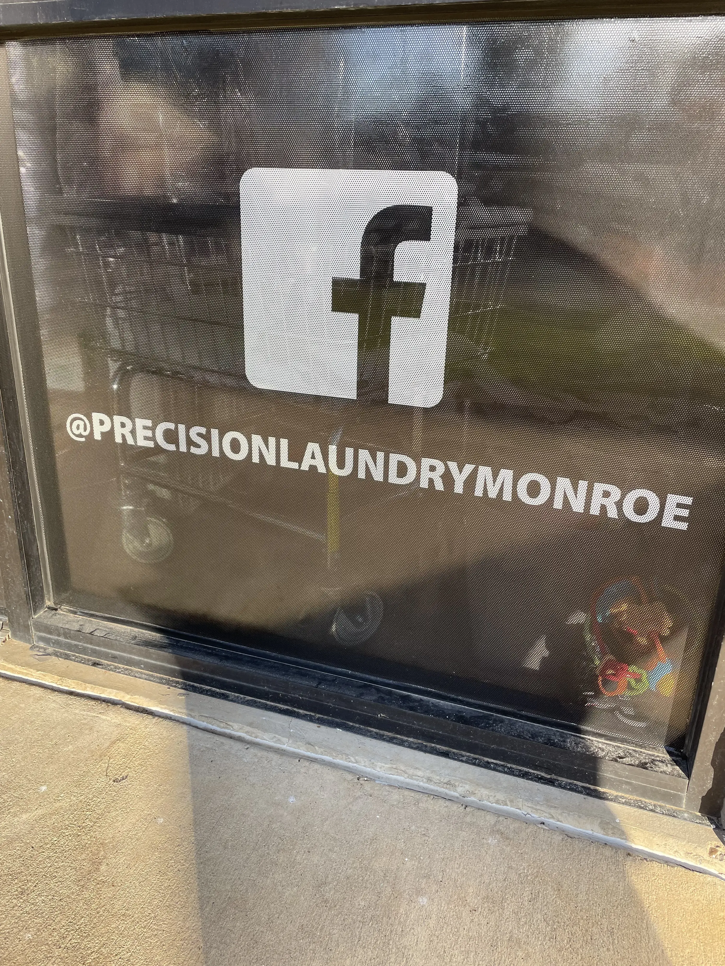 Precision Laundry - Image 8