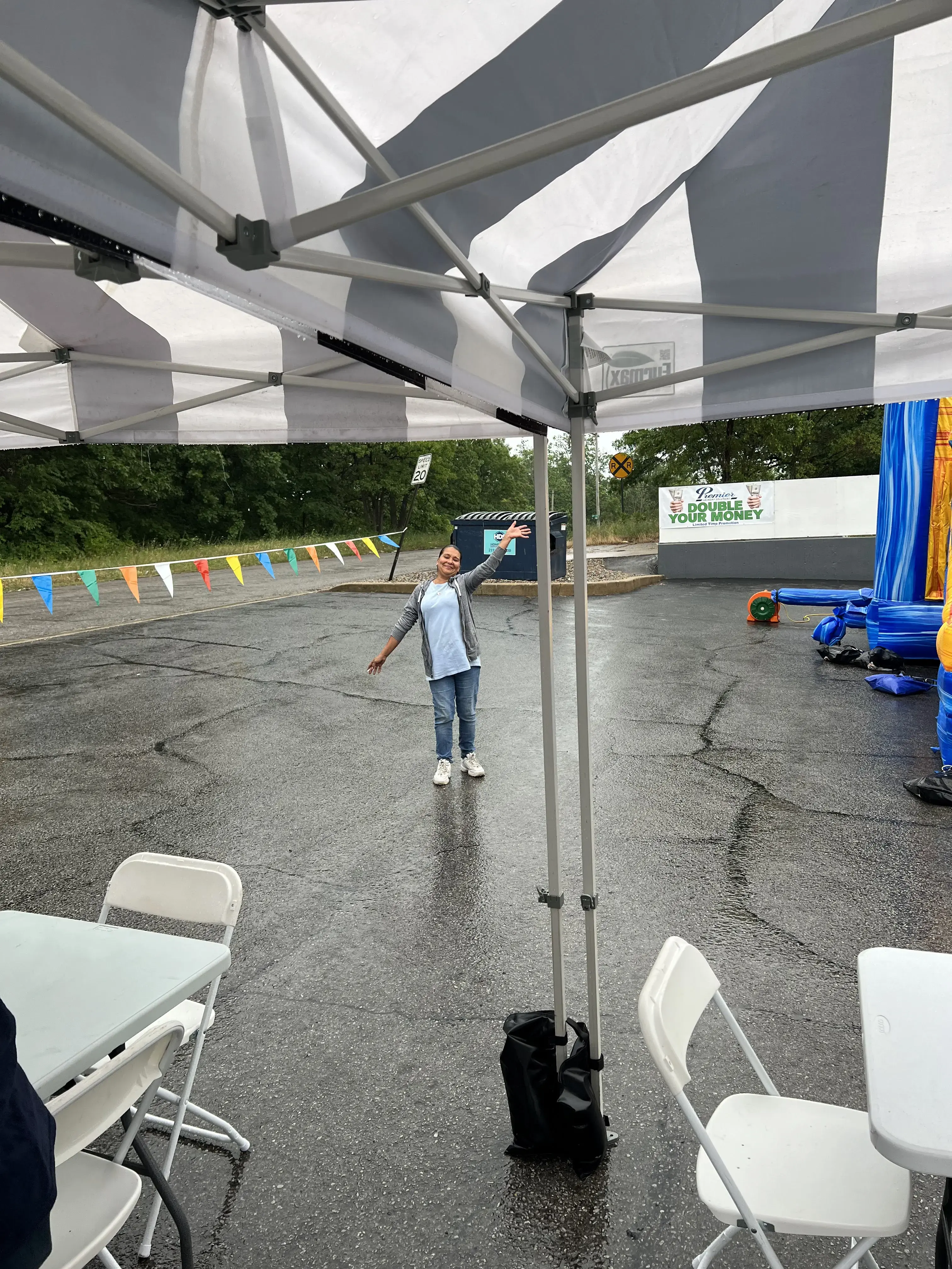 Premier Laundromat - Drop Off - Image 13
