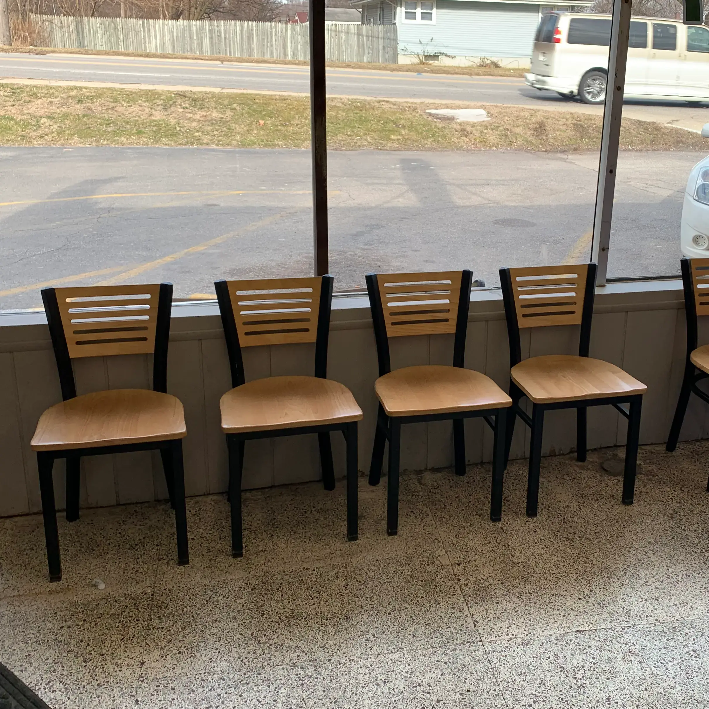 Premier Laundromat - Drop Off - Image 13