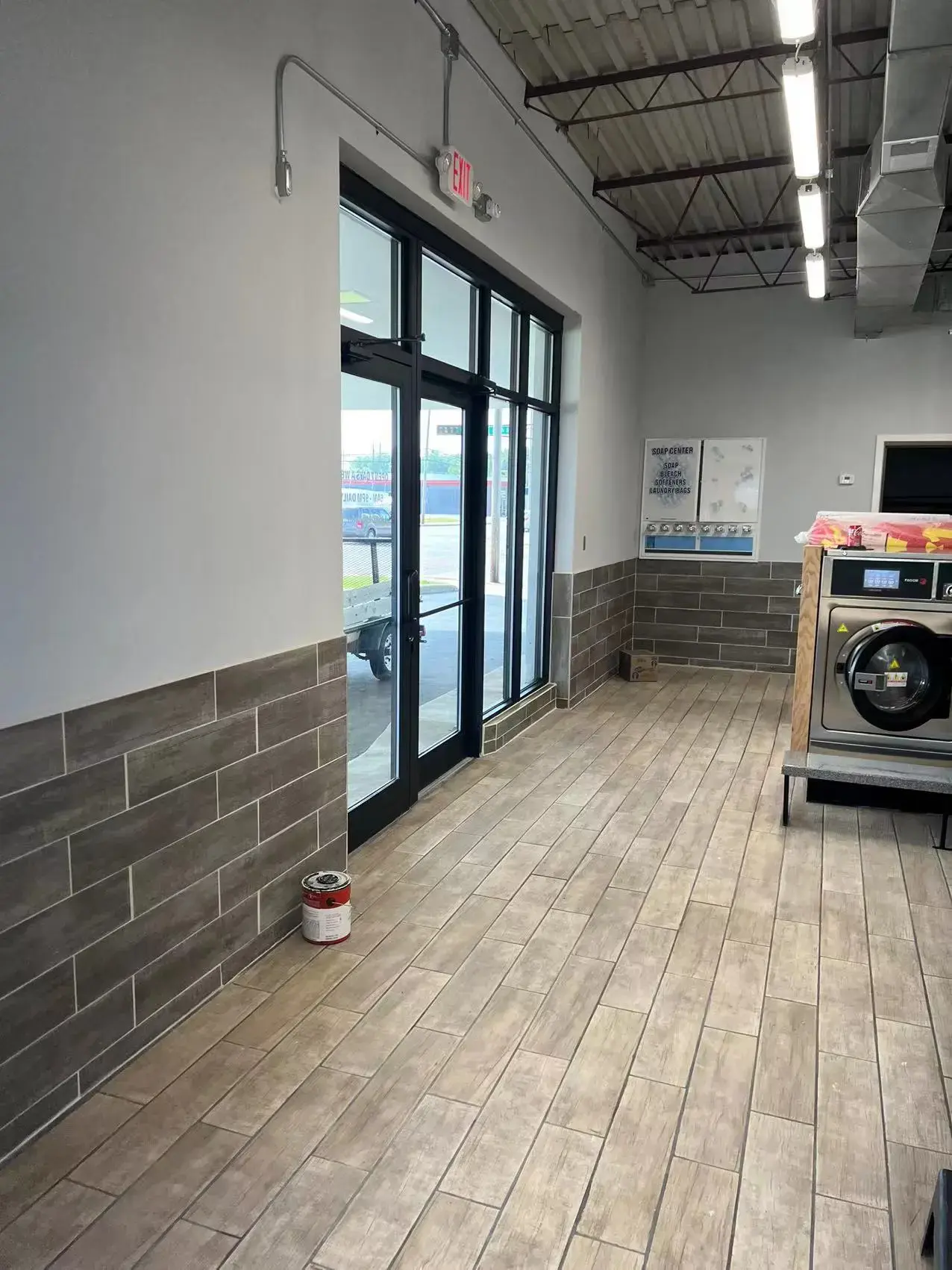 Premier Laundry thumbnail 11
