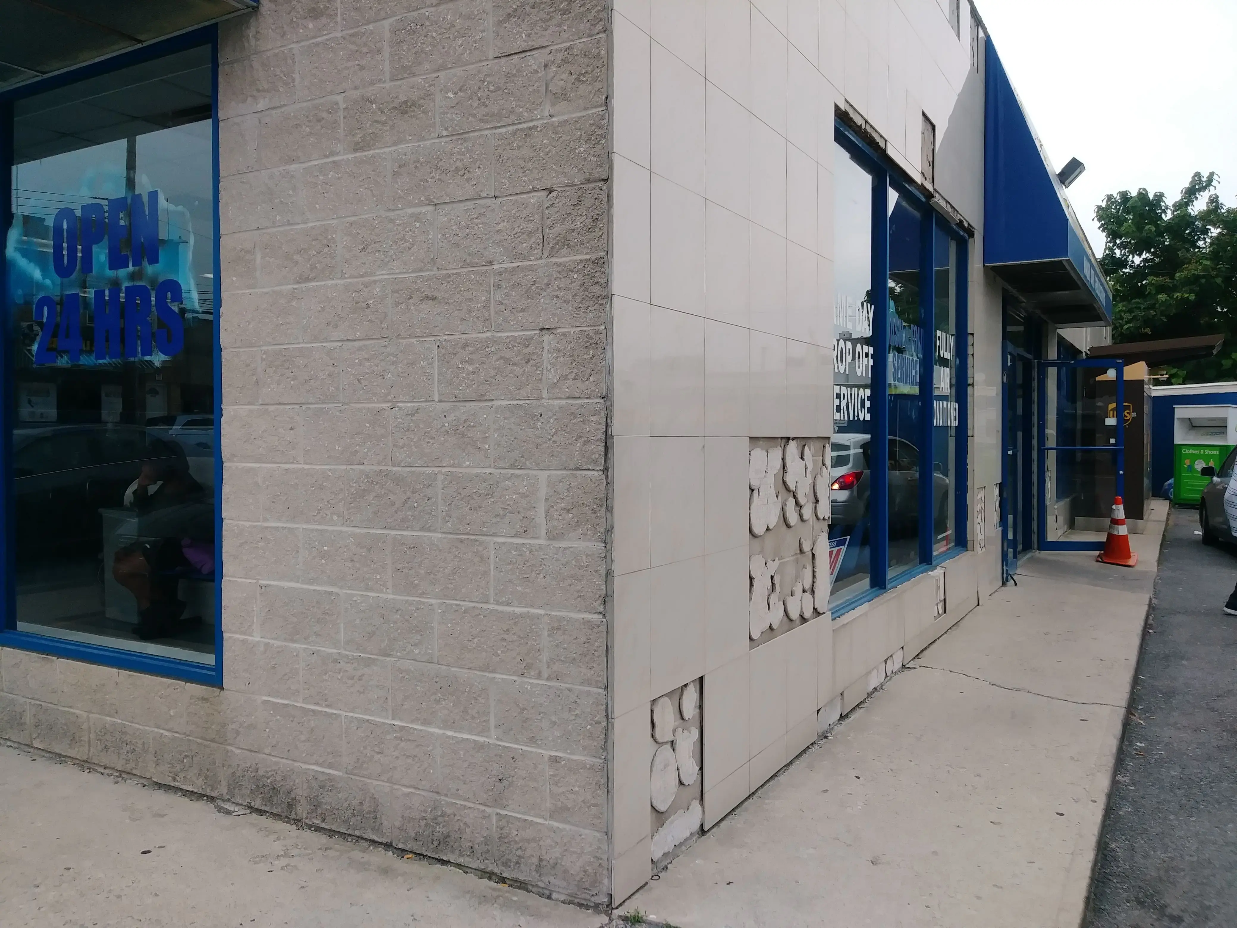 Prestige Laundromat thumbnail 15