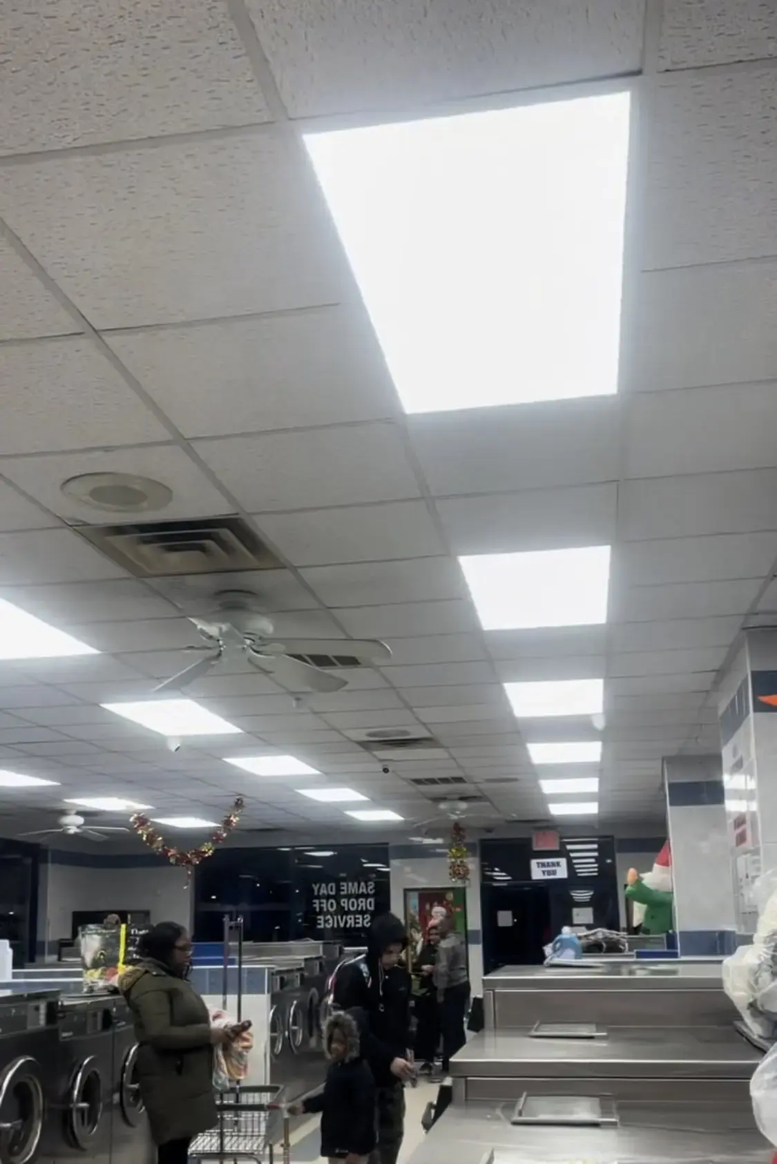 Prestige Laundromat - Image 7