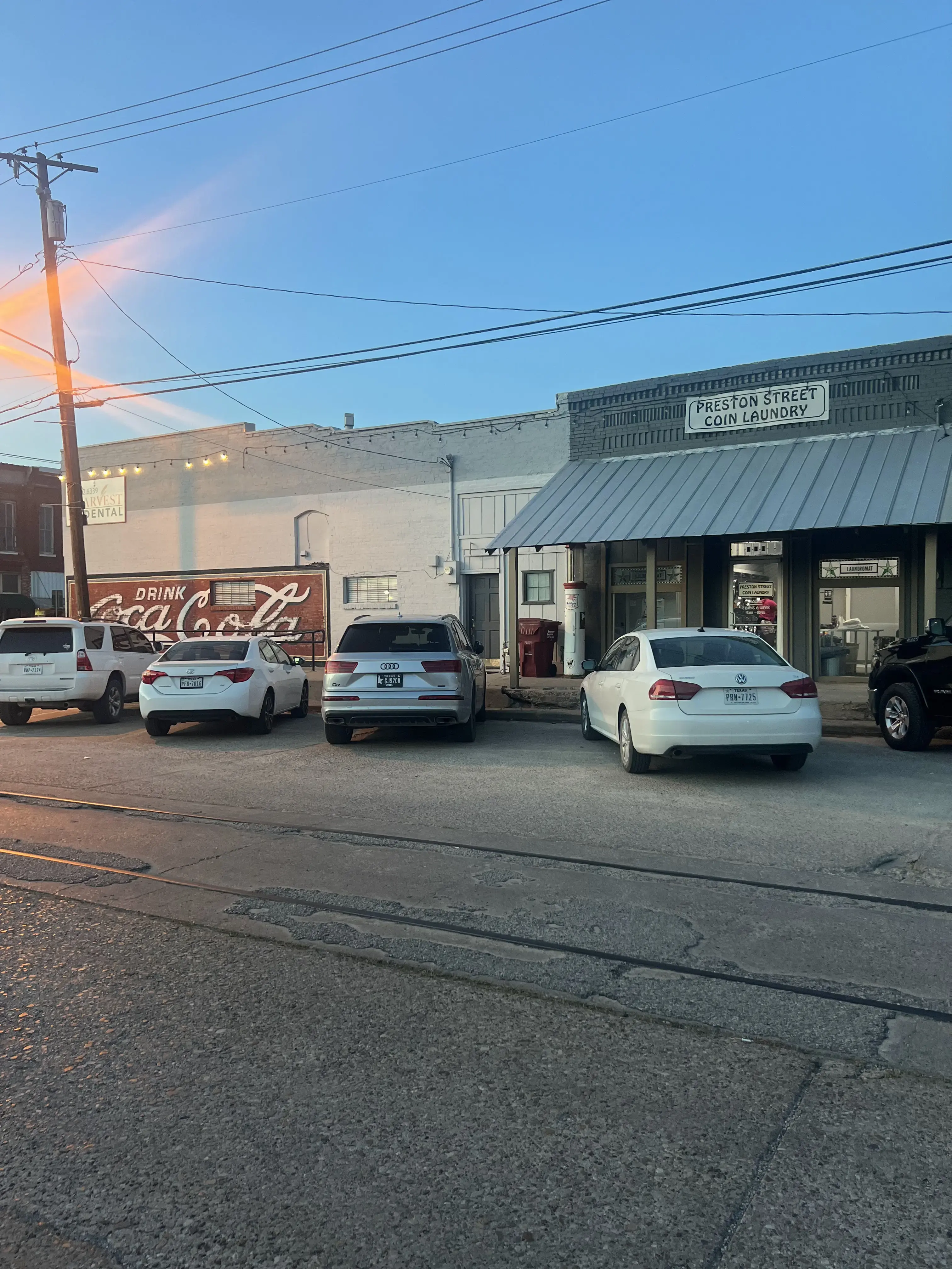 Preston Street Coin Laundry thumbnail 2