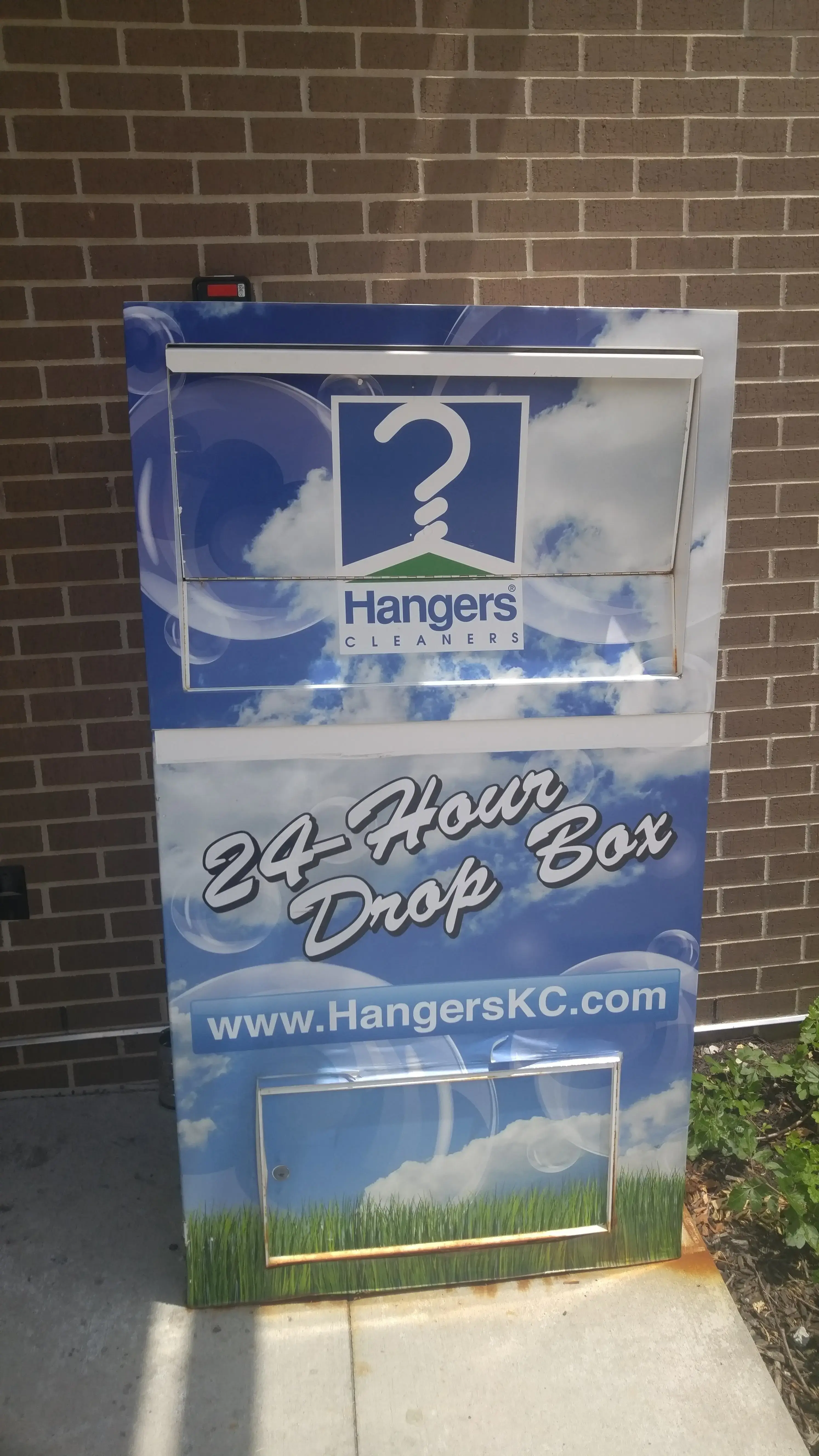 Pride Cleaners - Main St - Image 4