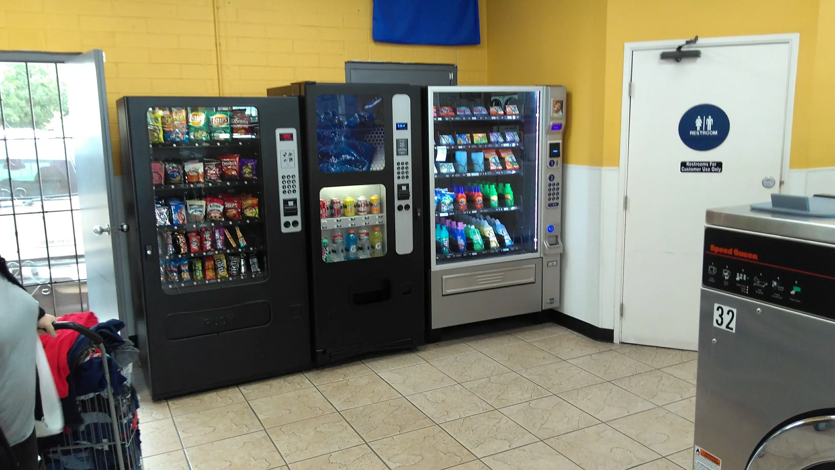Prima Coin Laundry - Image 10