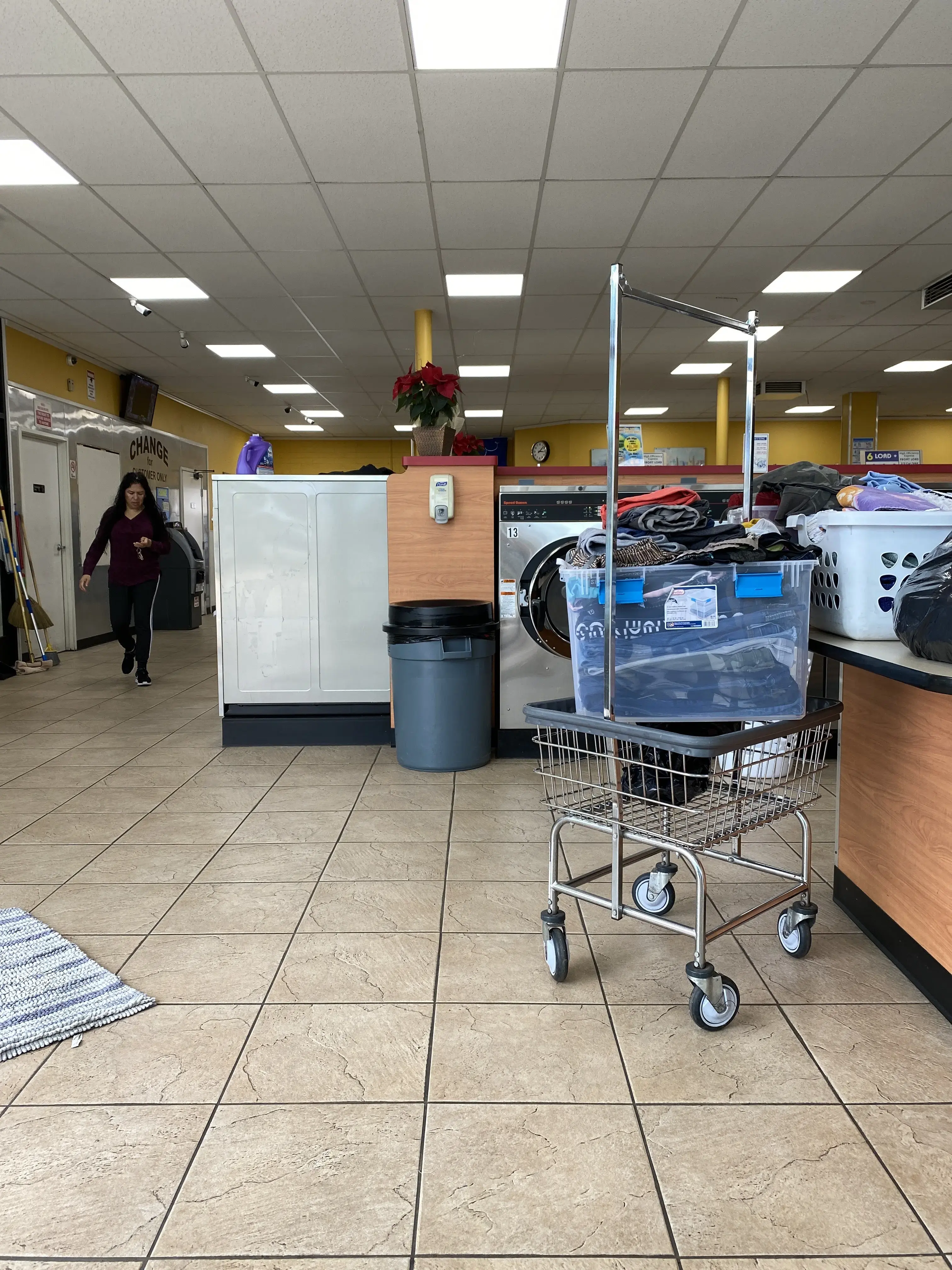 Prima Coin Laundry thumbnail 4
