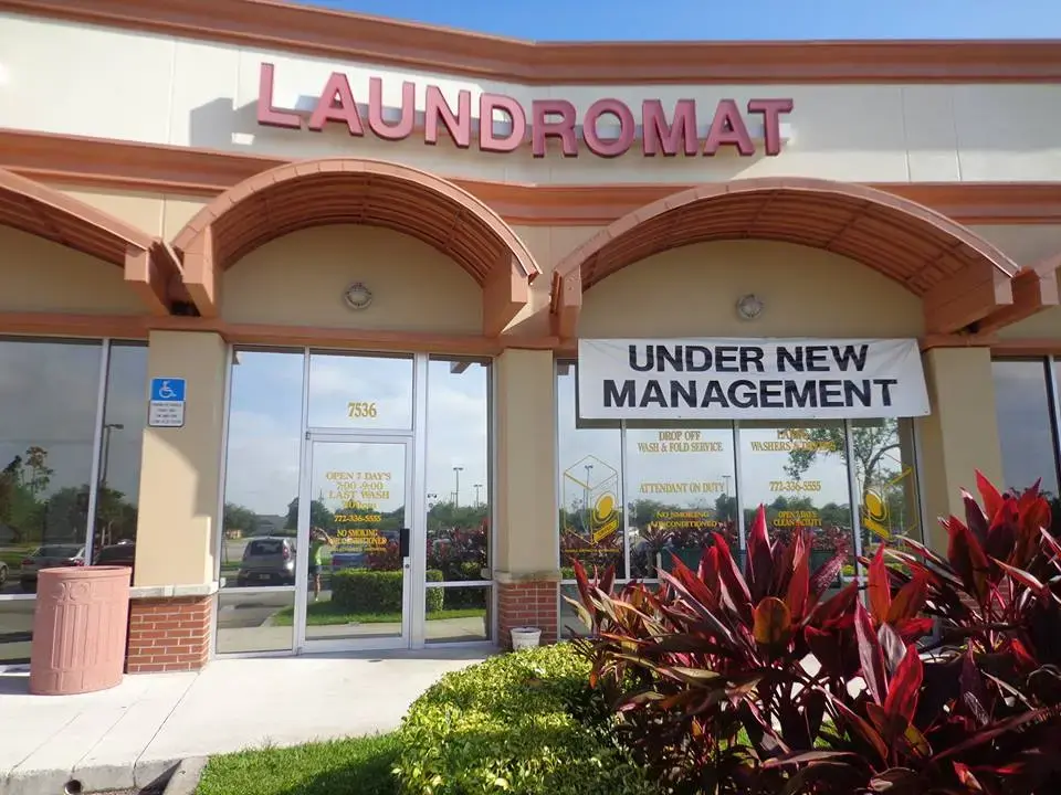 Prima Vista Coin Laundry thumbnail 3