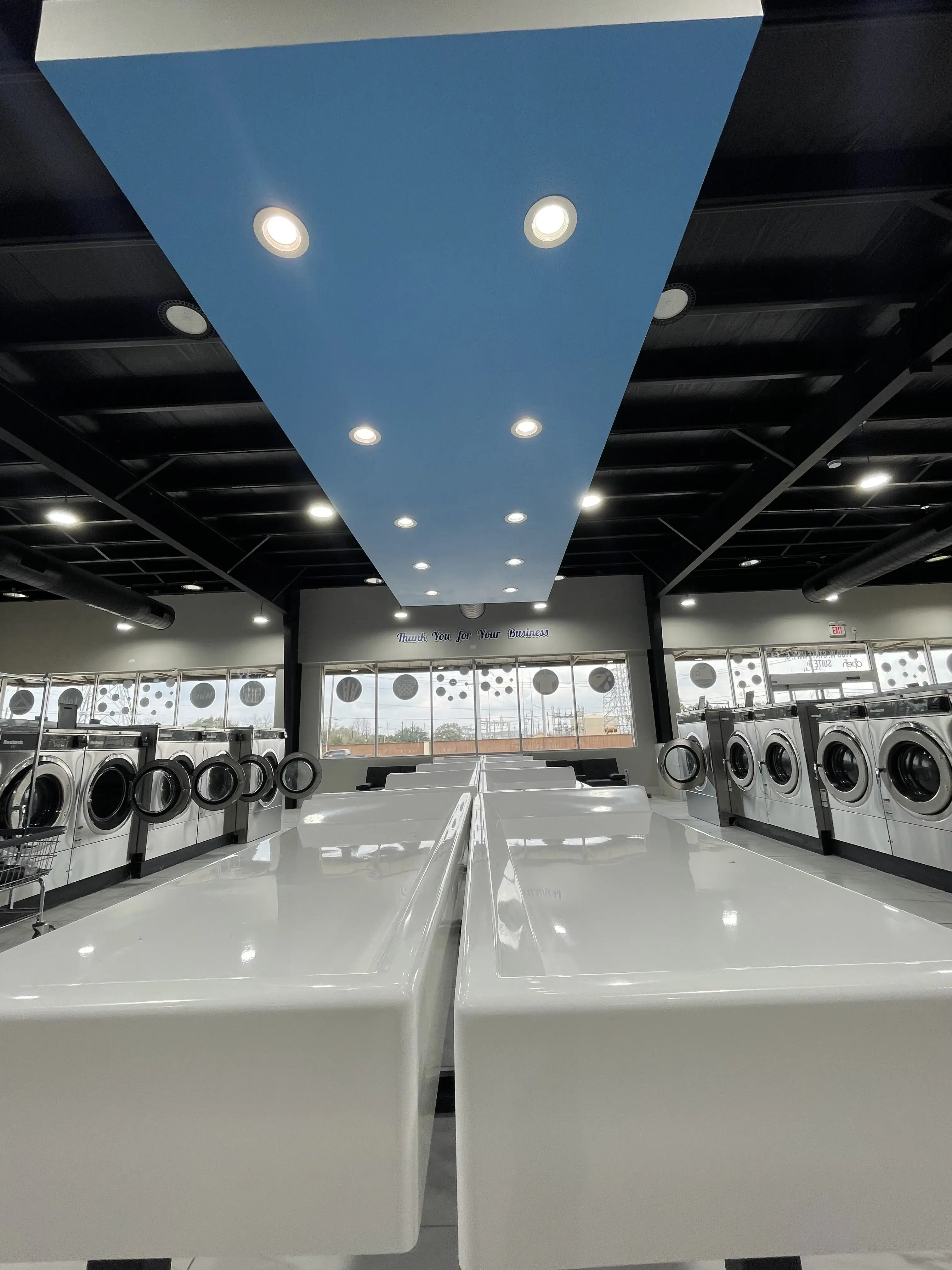 Prime Washateria - Image 19