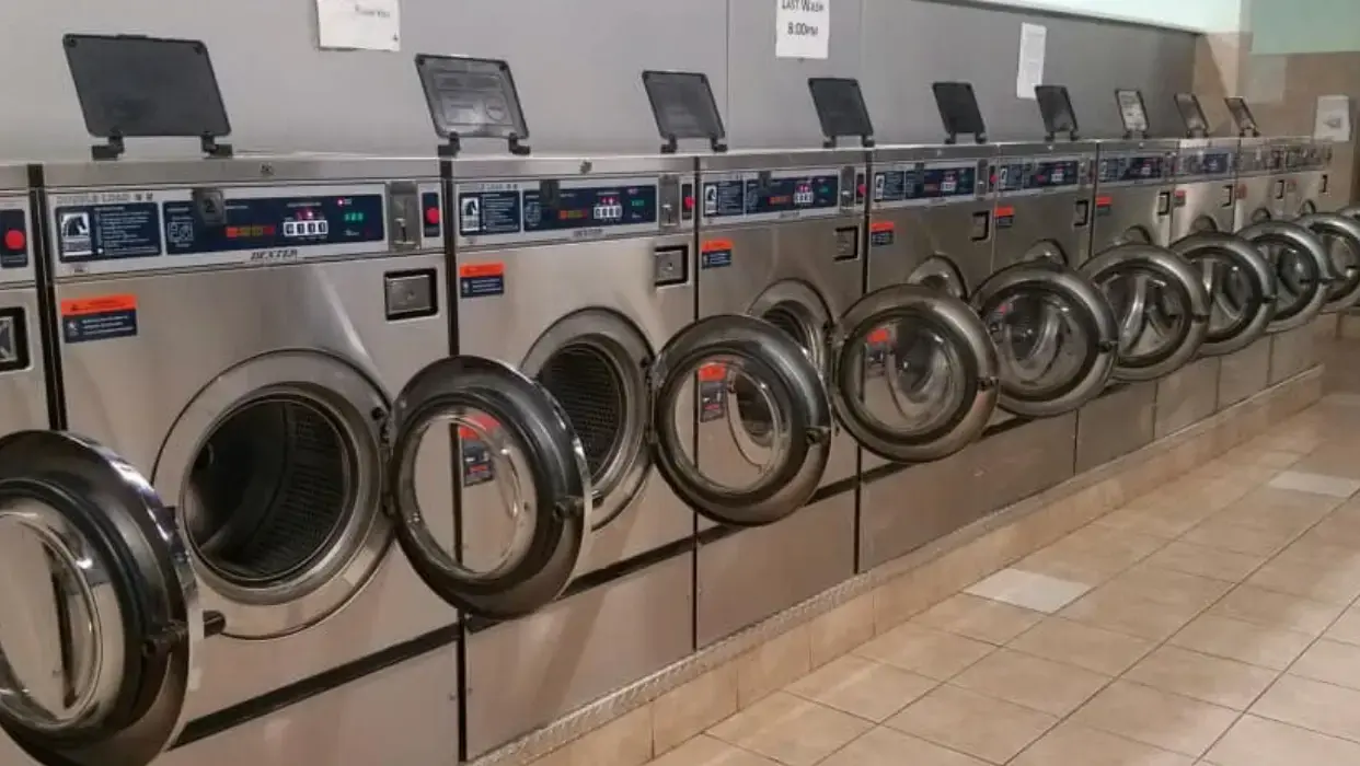 Pristine Laundromat thumbnail 16