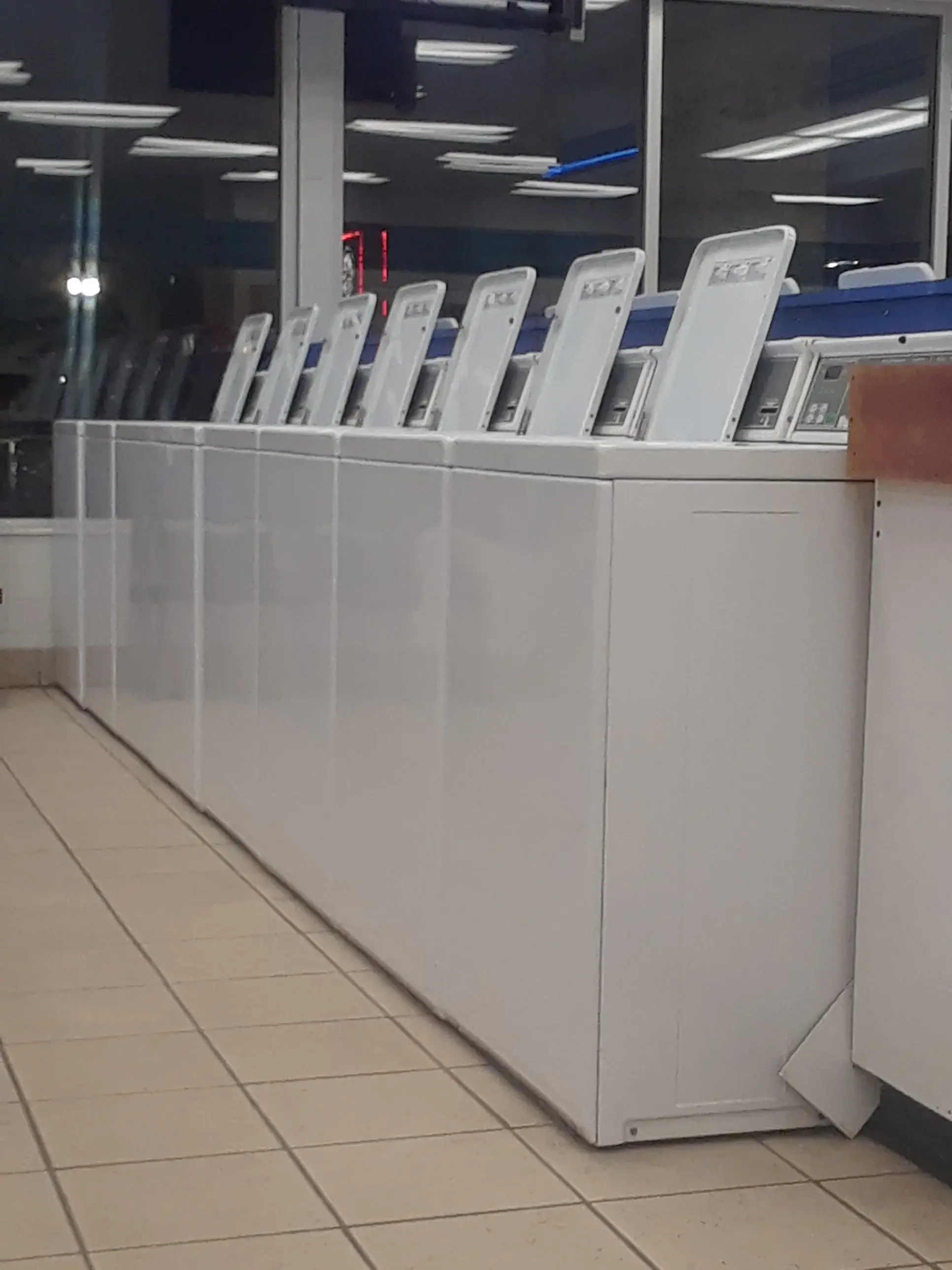 Pro Clean Dry Cleaning & Coin Laundry thumbnail 5