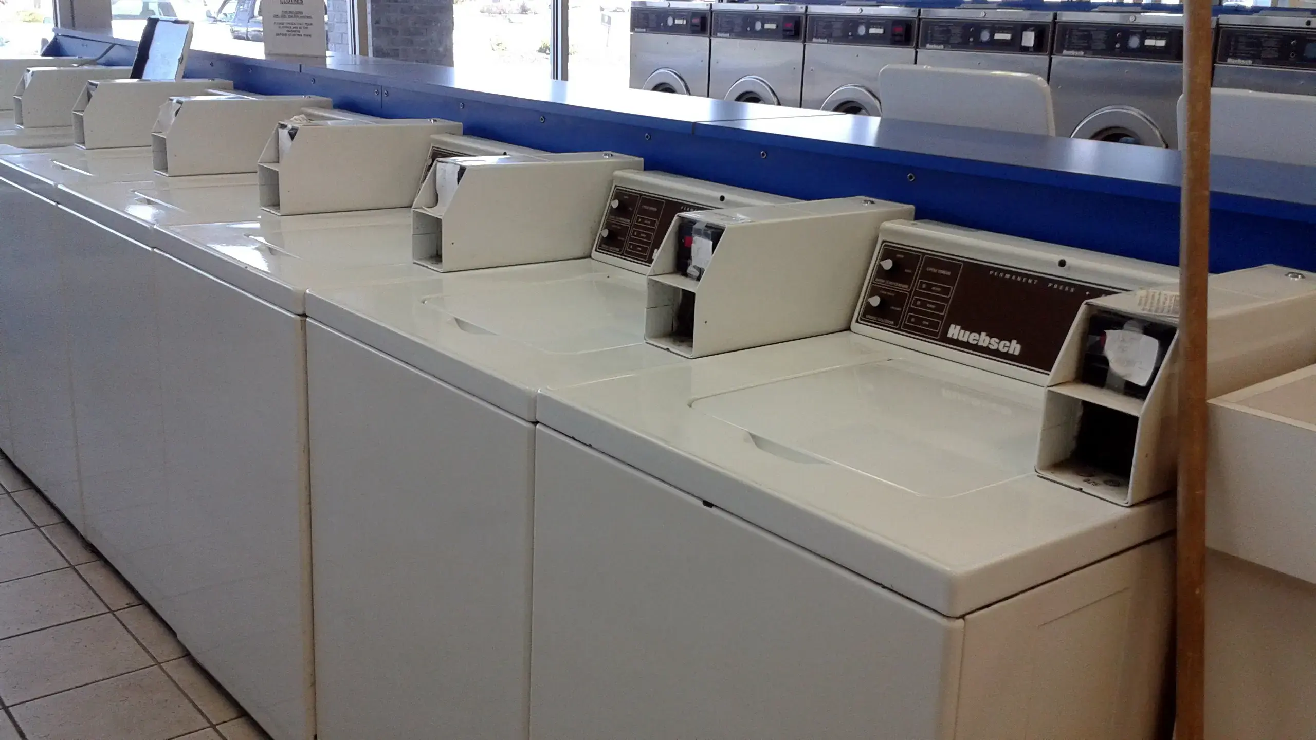 Pro Clean Dry Cleaning & Coin Laundry thumbnail 3