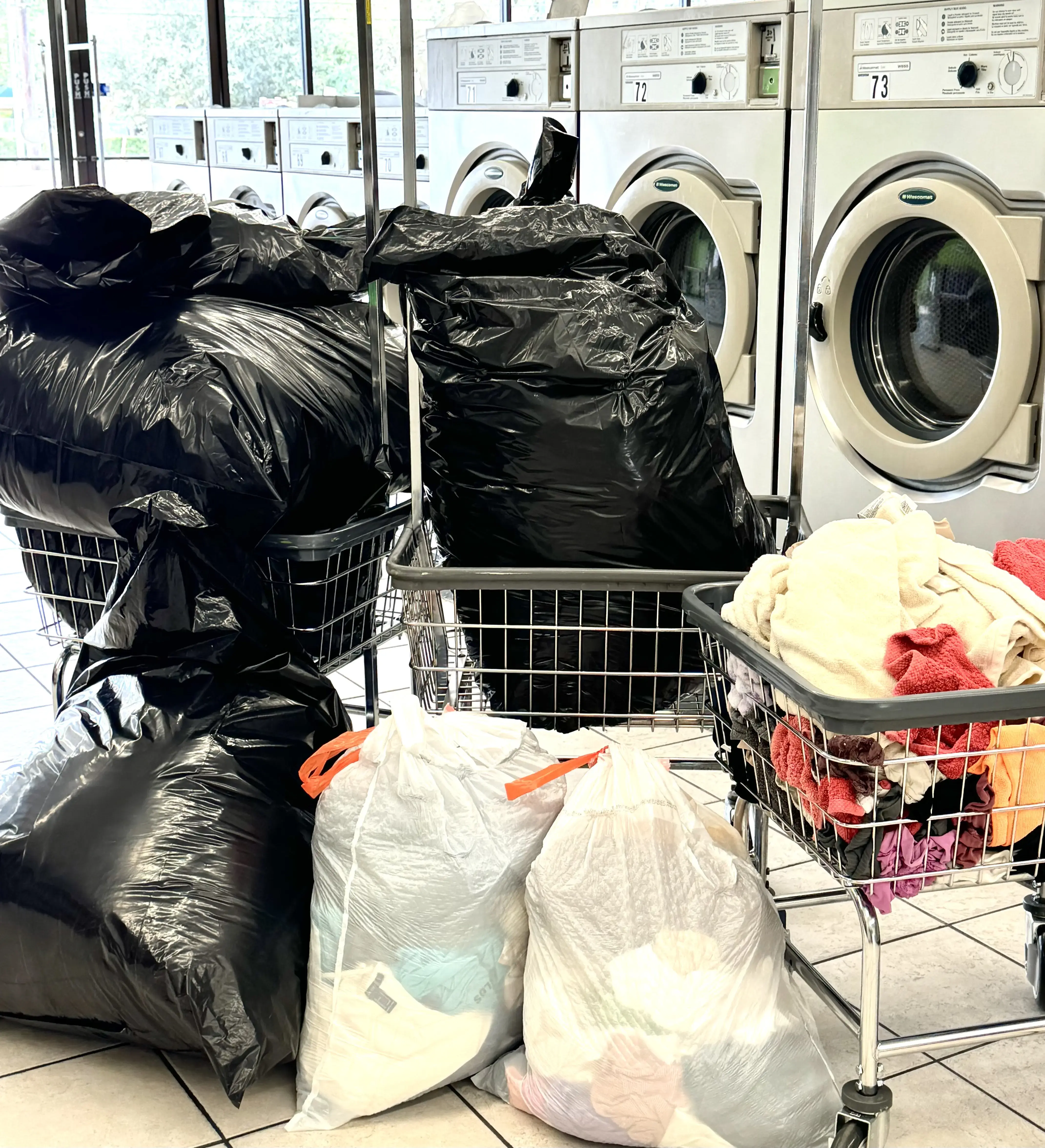 Pro Wash Washateria - Image 7