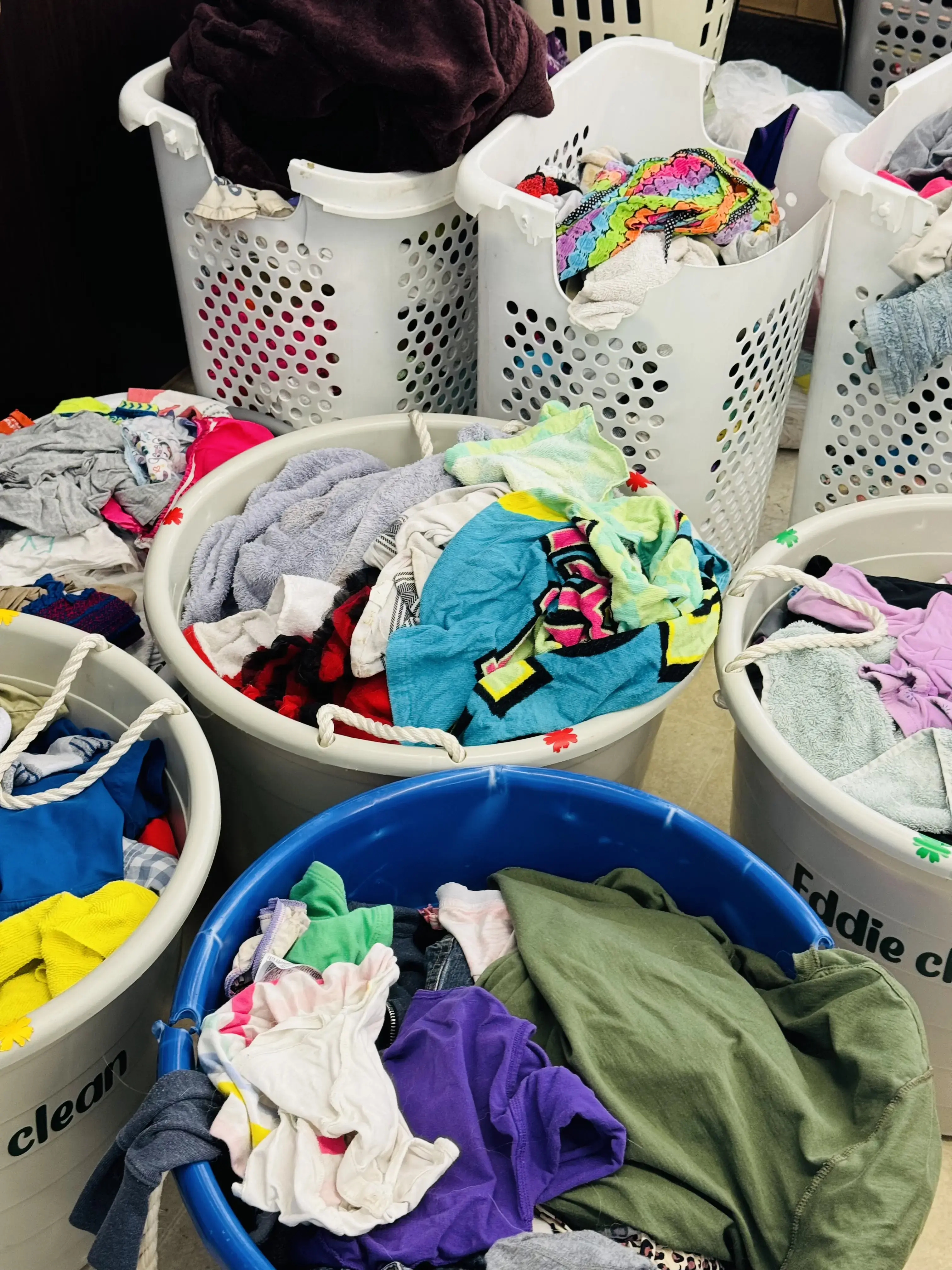 Pro Wash Washateria - Image 12
