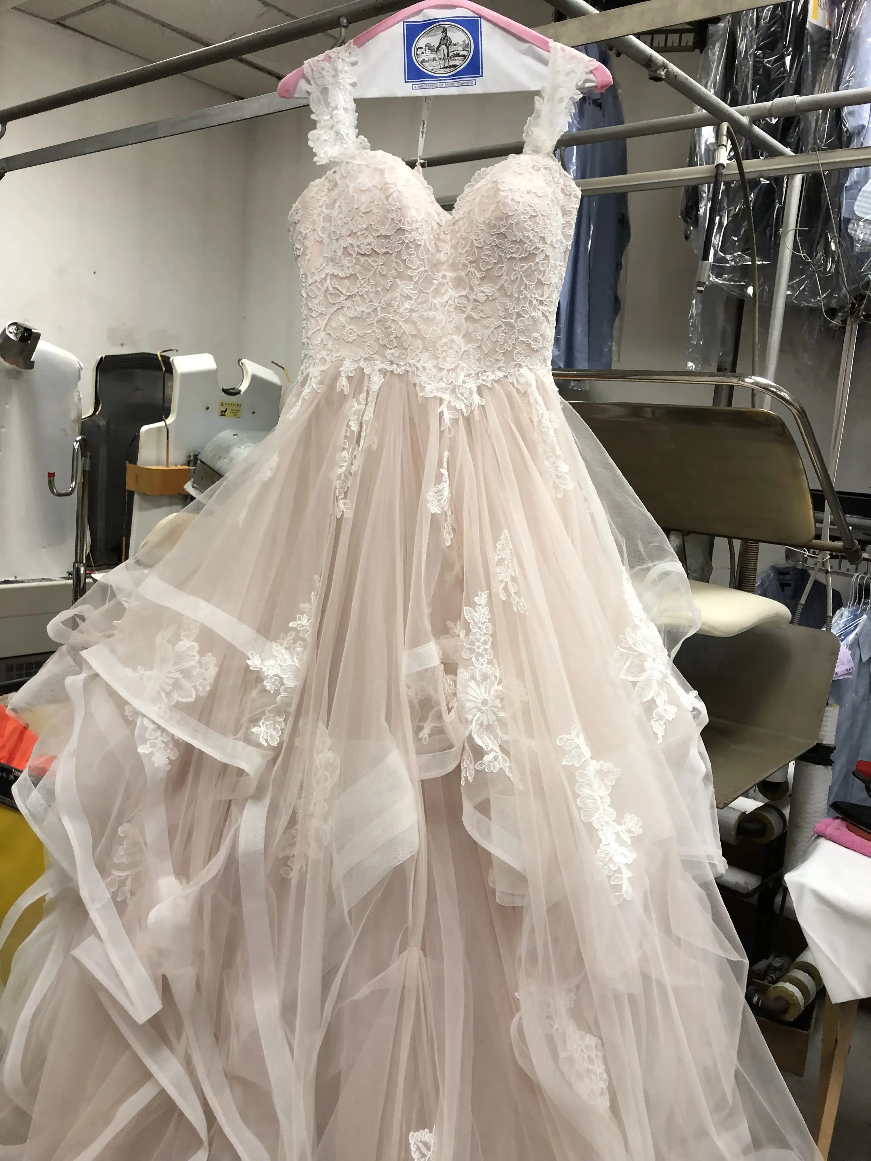 Professional Dry Cleaners - Image 14