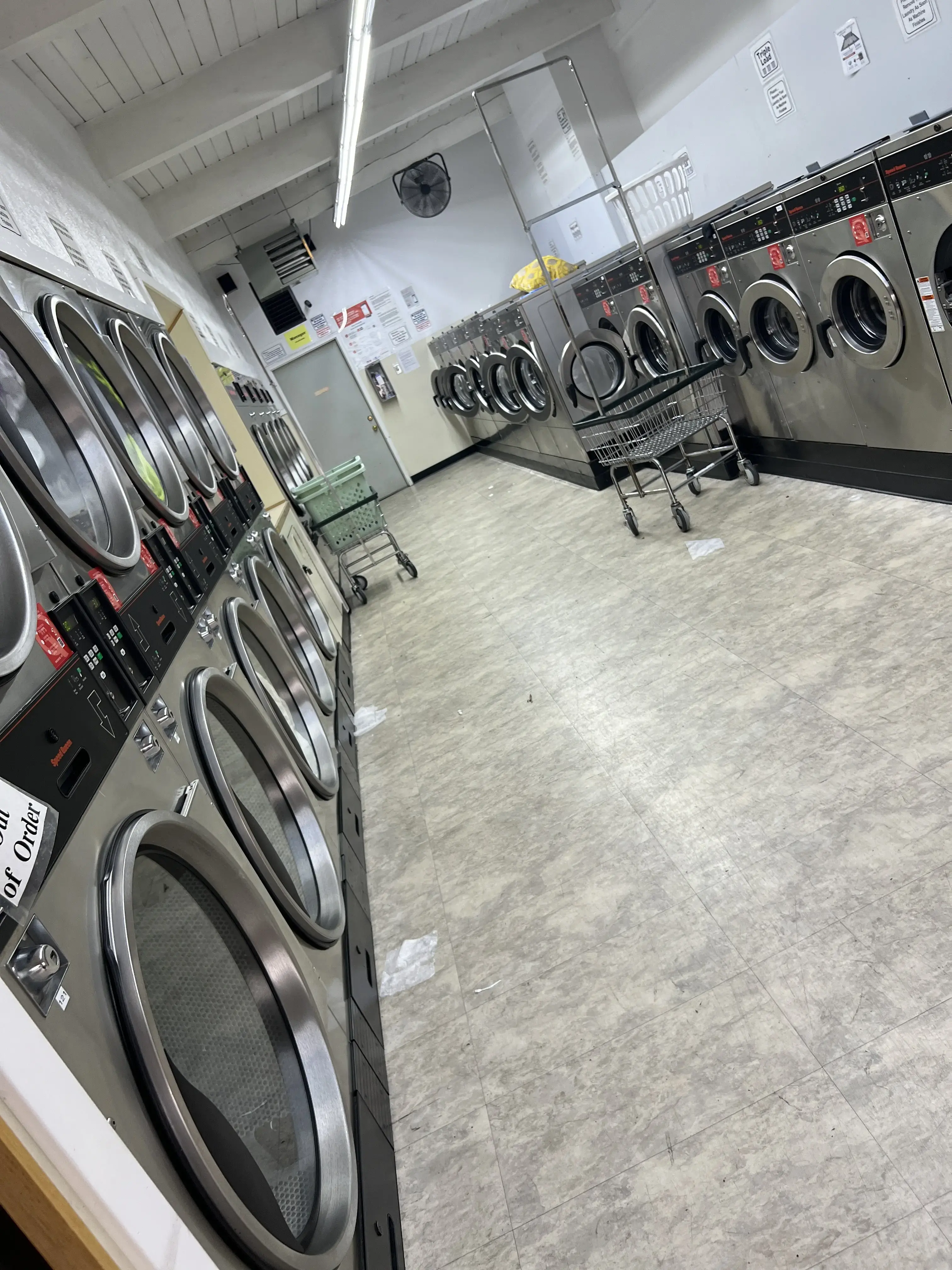 Progress Laundromat - Image 2
