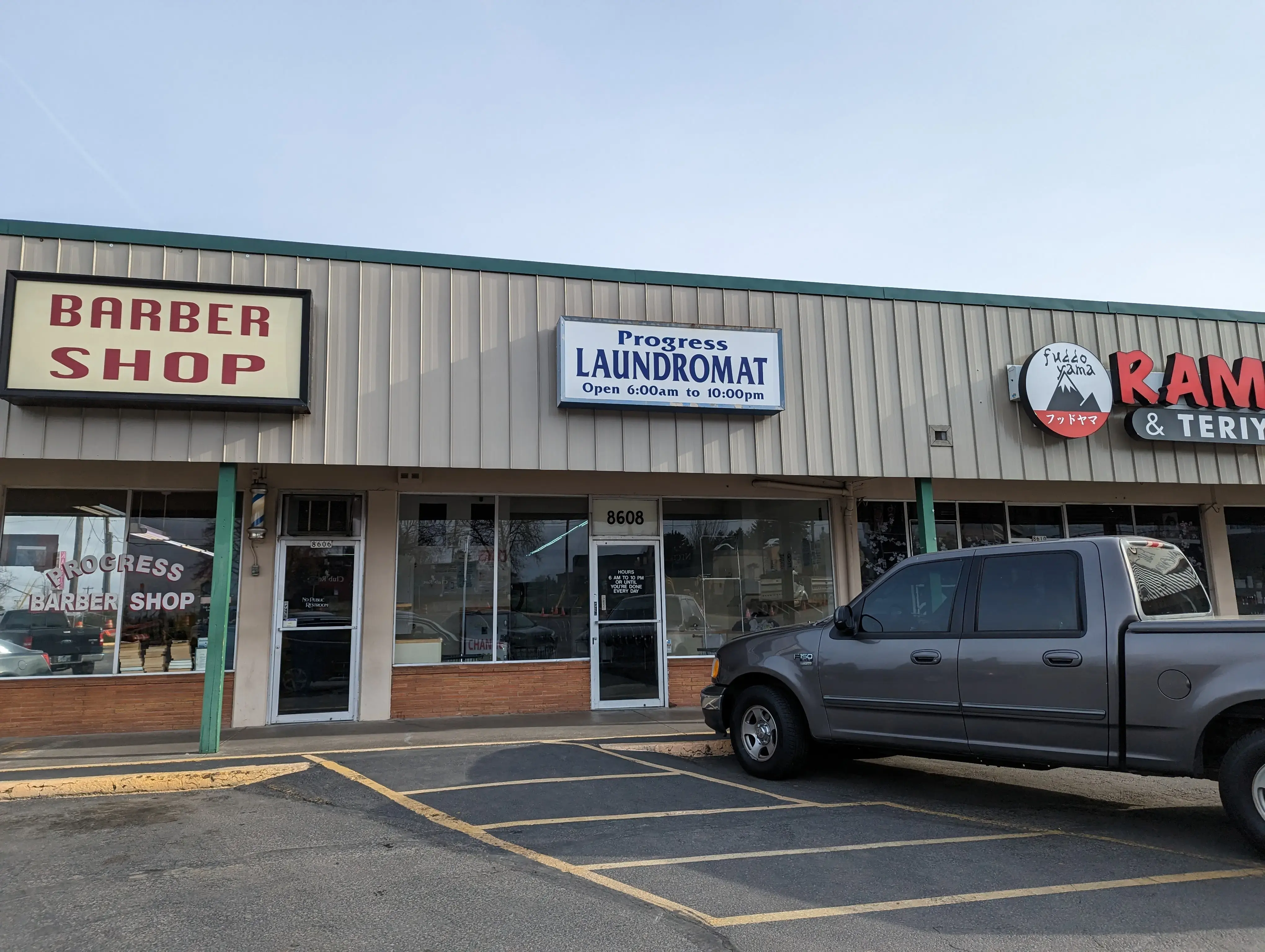 Progress Laundromat - Image 4