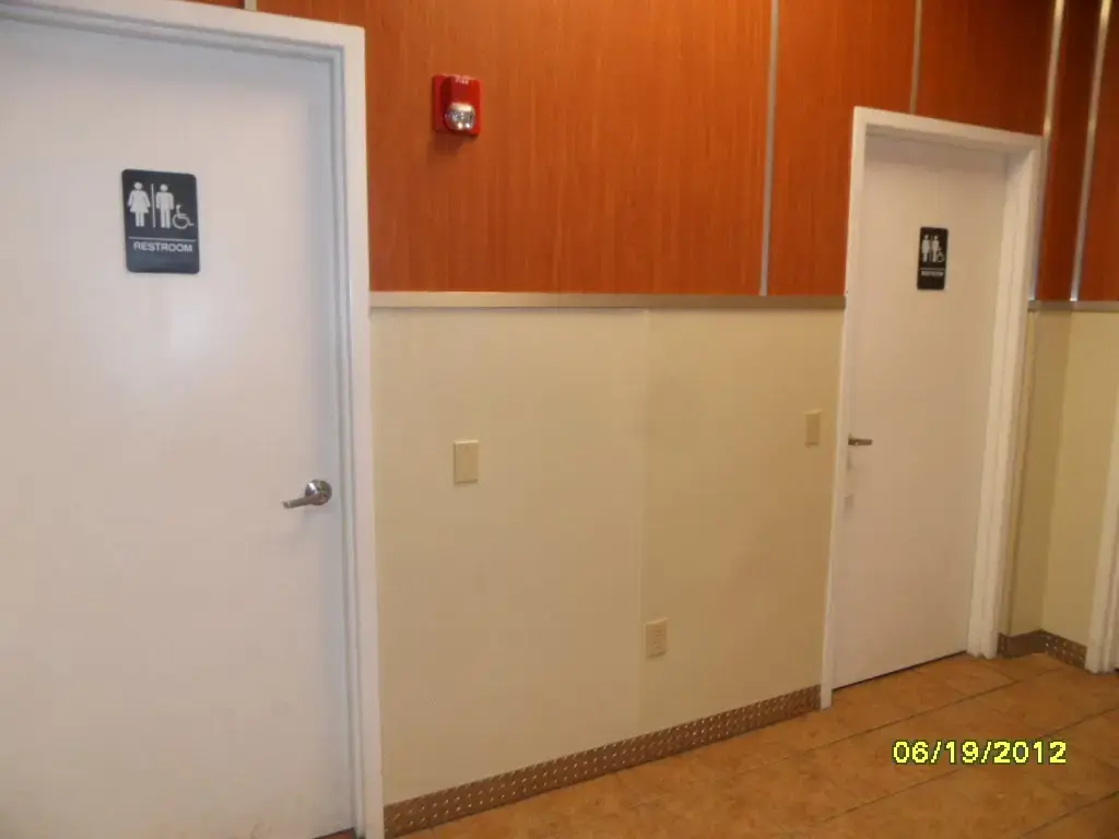 Prowash Laundry Center - Image 17