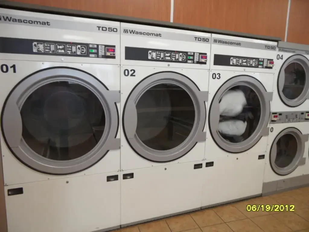 Prowash Laundry Center - Image 18