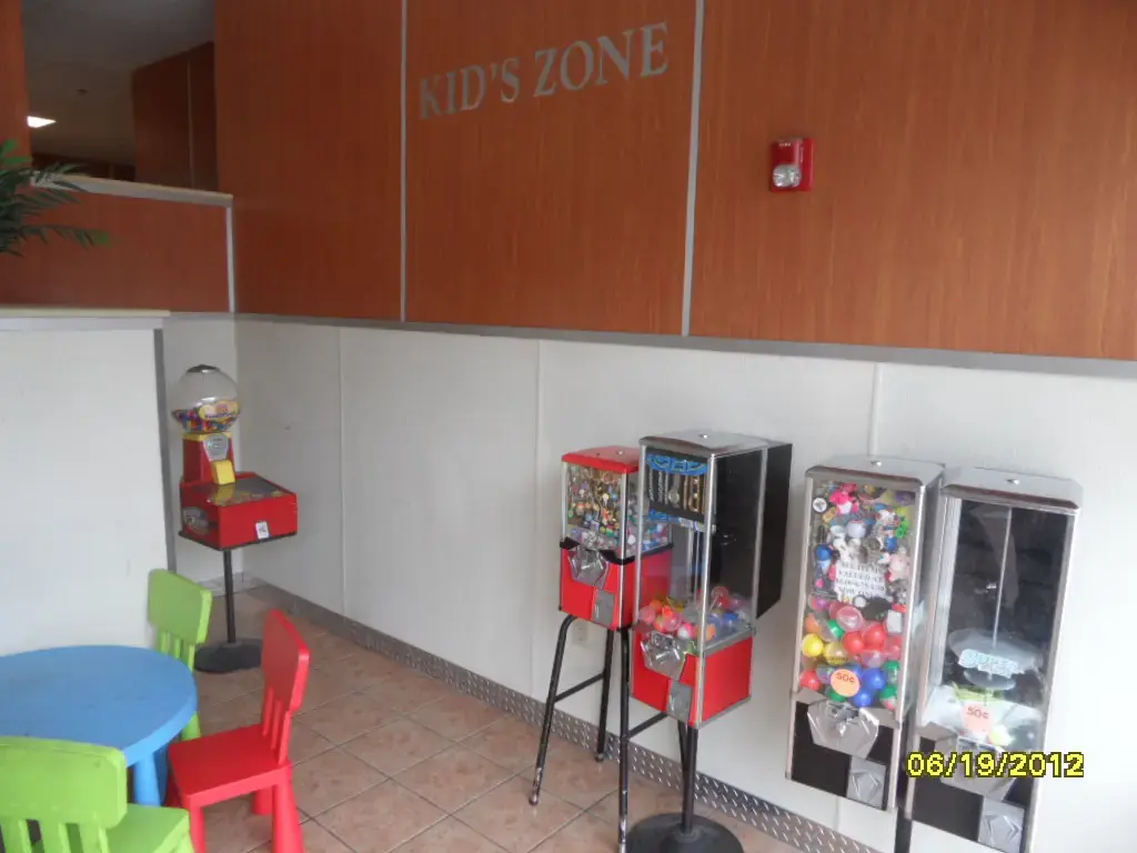 Prowash Laundry Center - Image 8