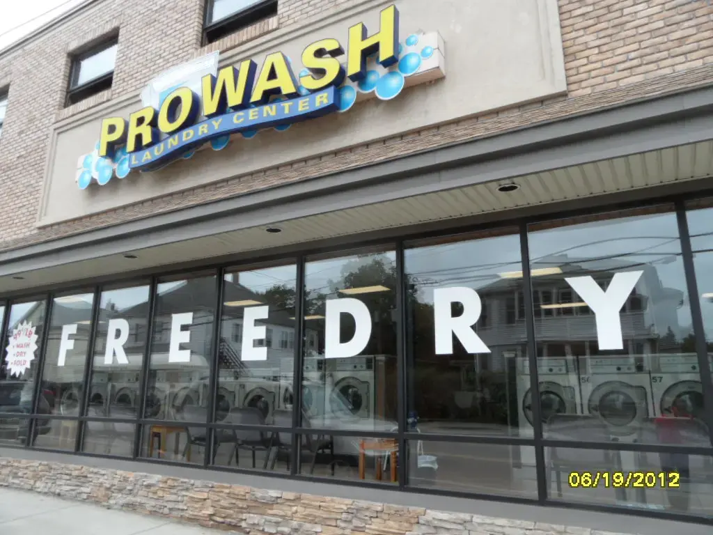 Prowash Laundry Center - Image 14