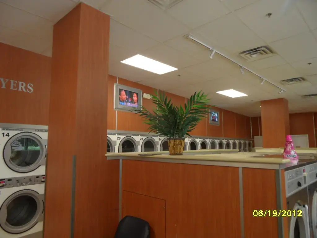Prowash Laundry Center thumbnail 20