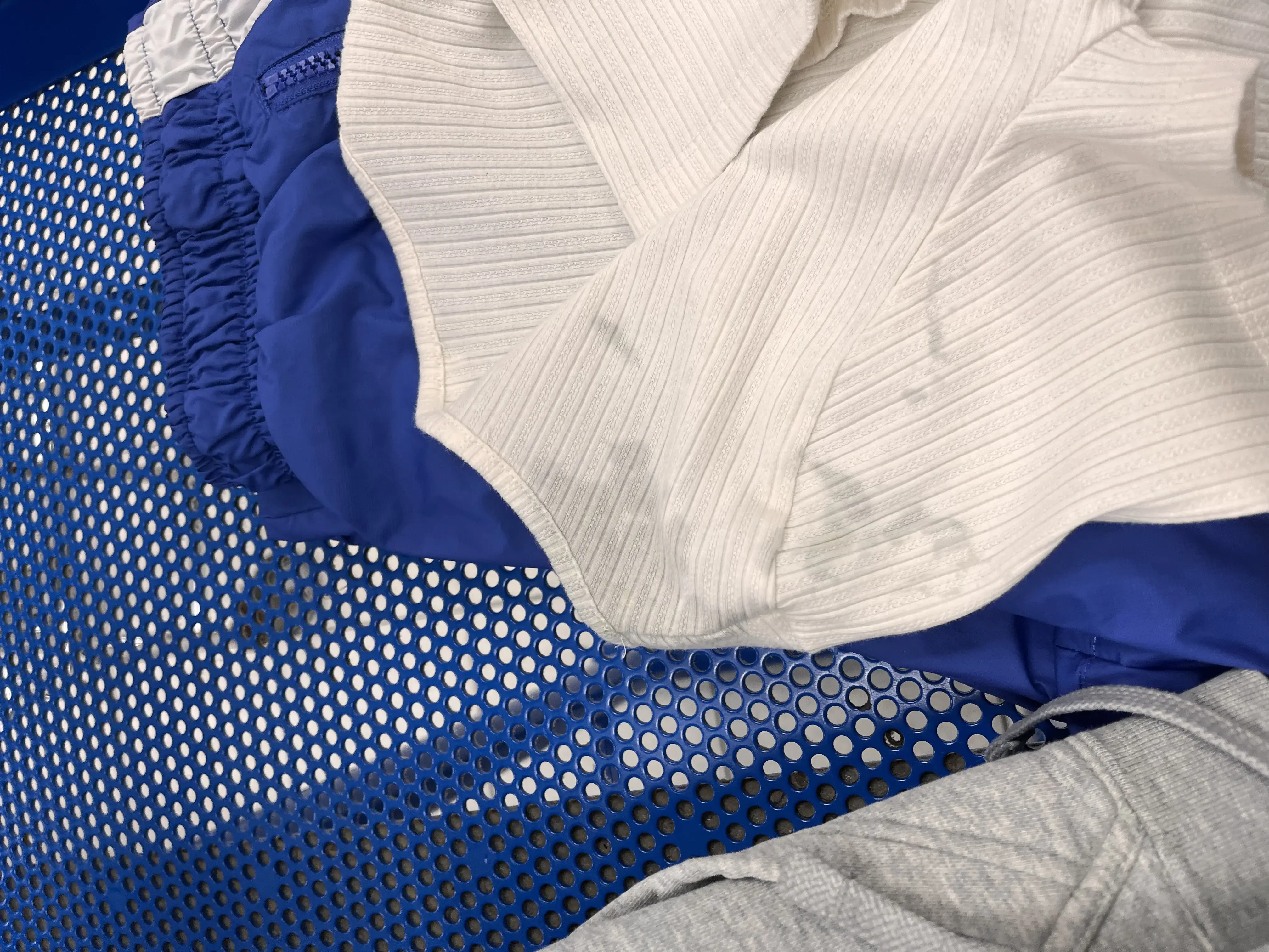 PS Laundry World thumbnail 3