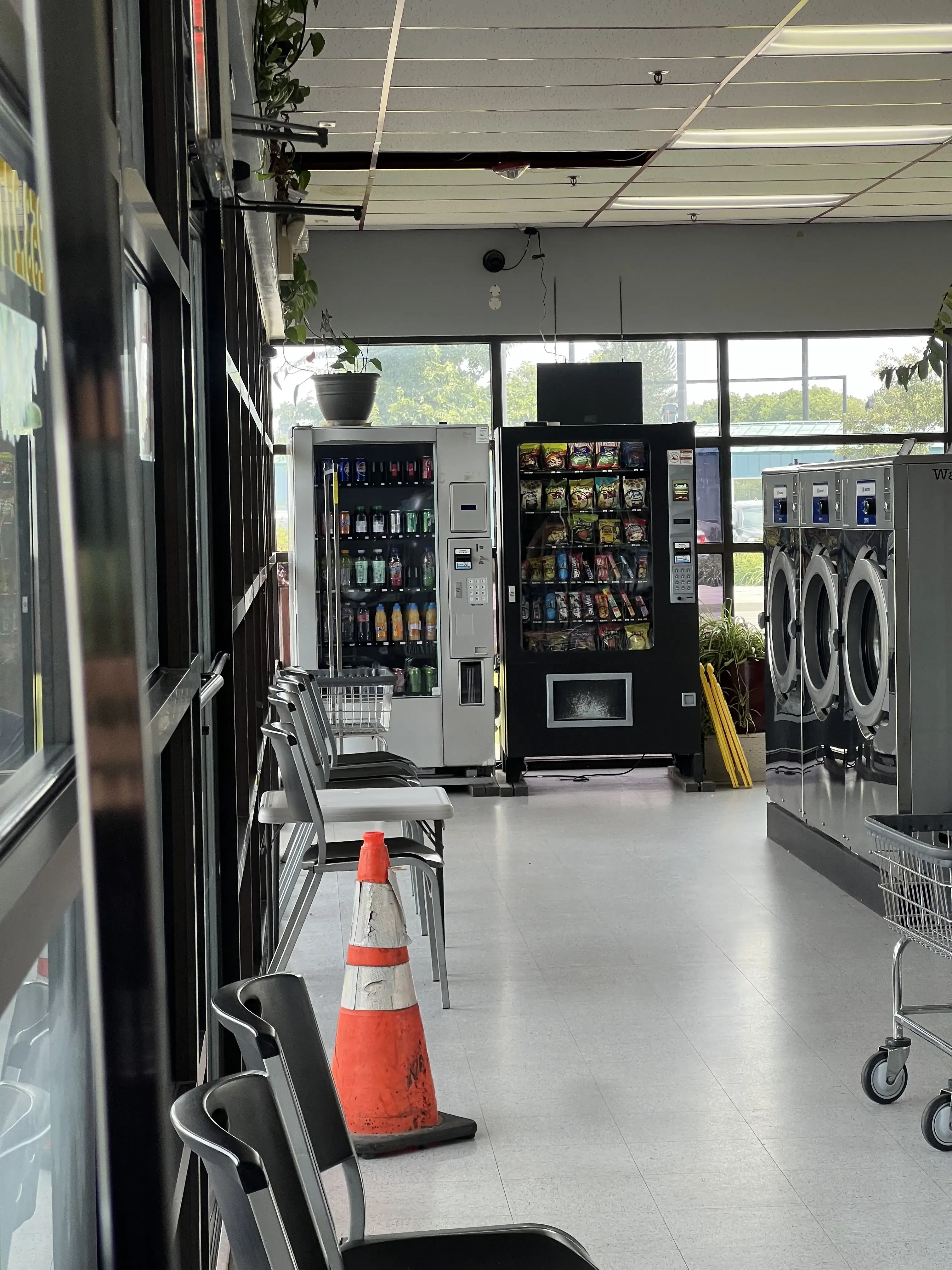 PT Laundry - Image 6