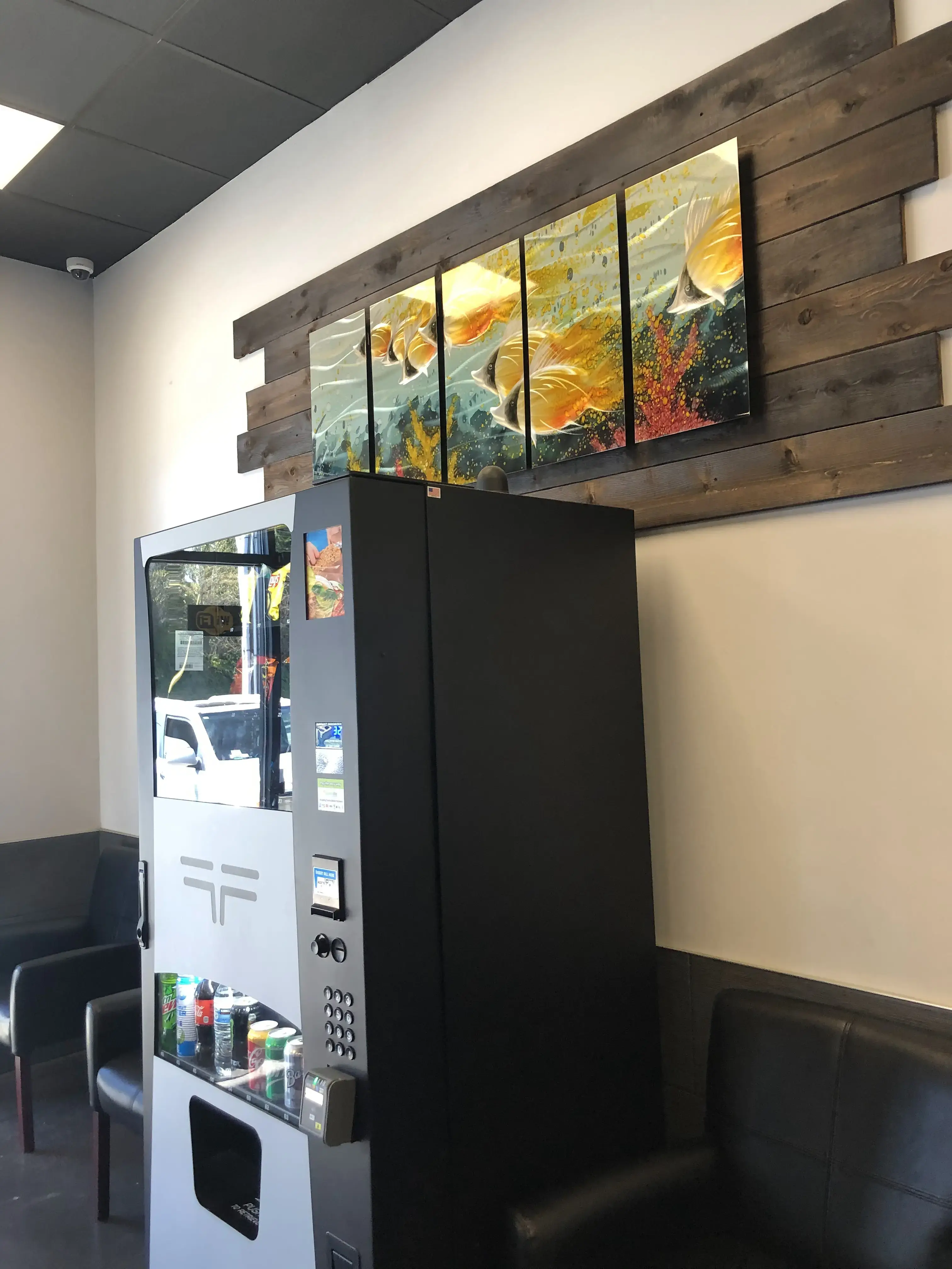 PUR Laundry Laundromat - Image 14