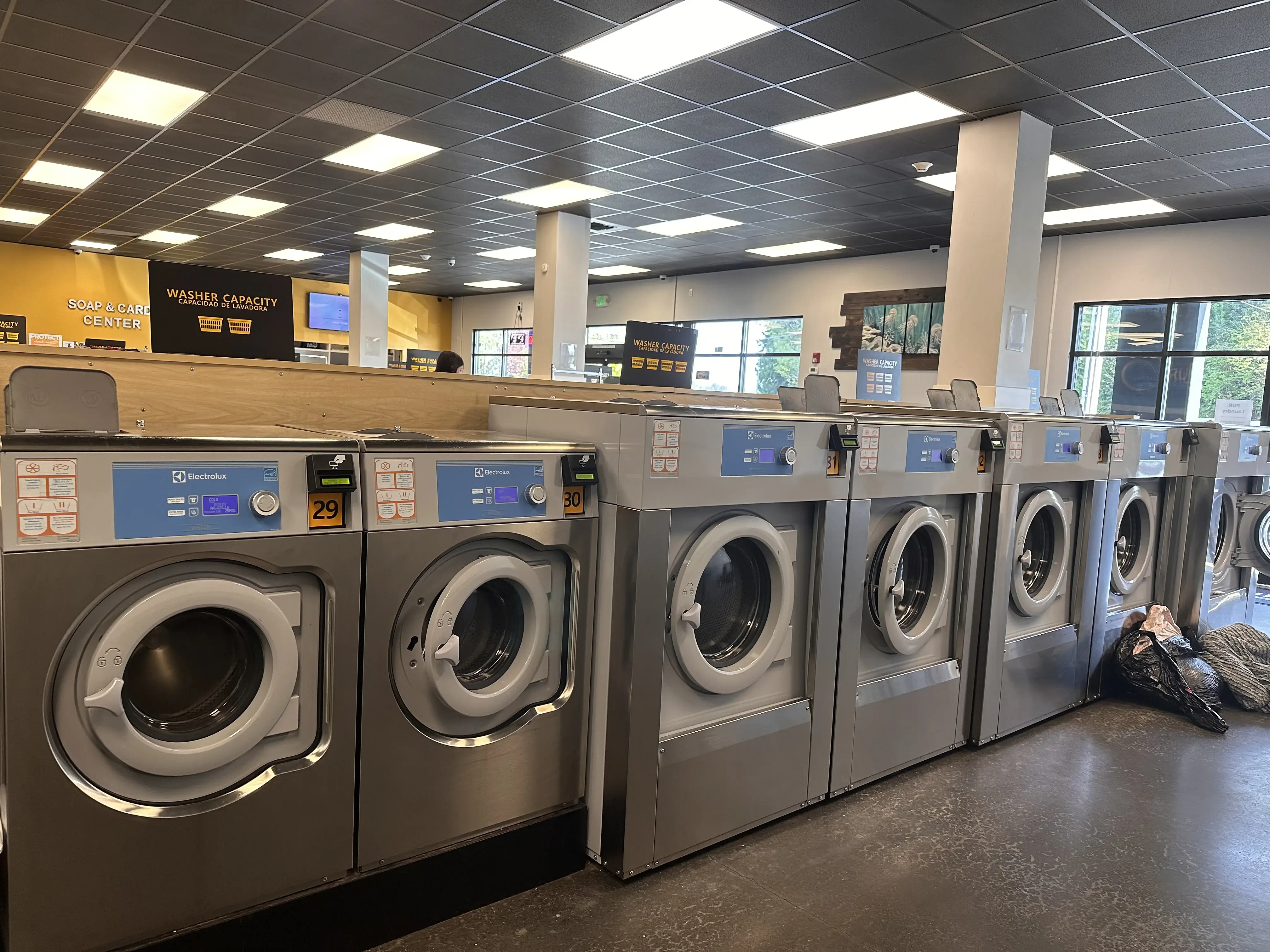 PUR Laundry Laundromat thumbnail 2