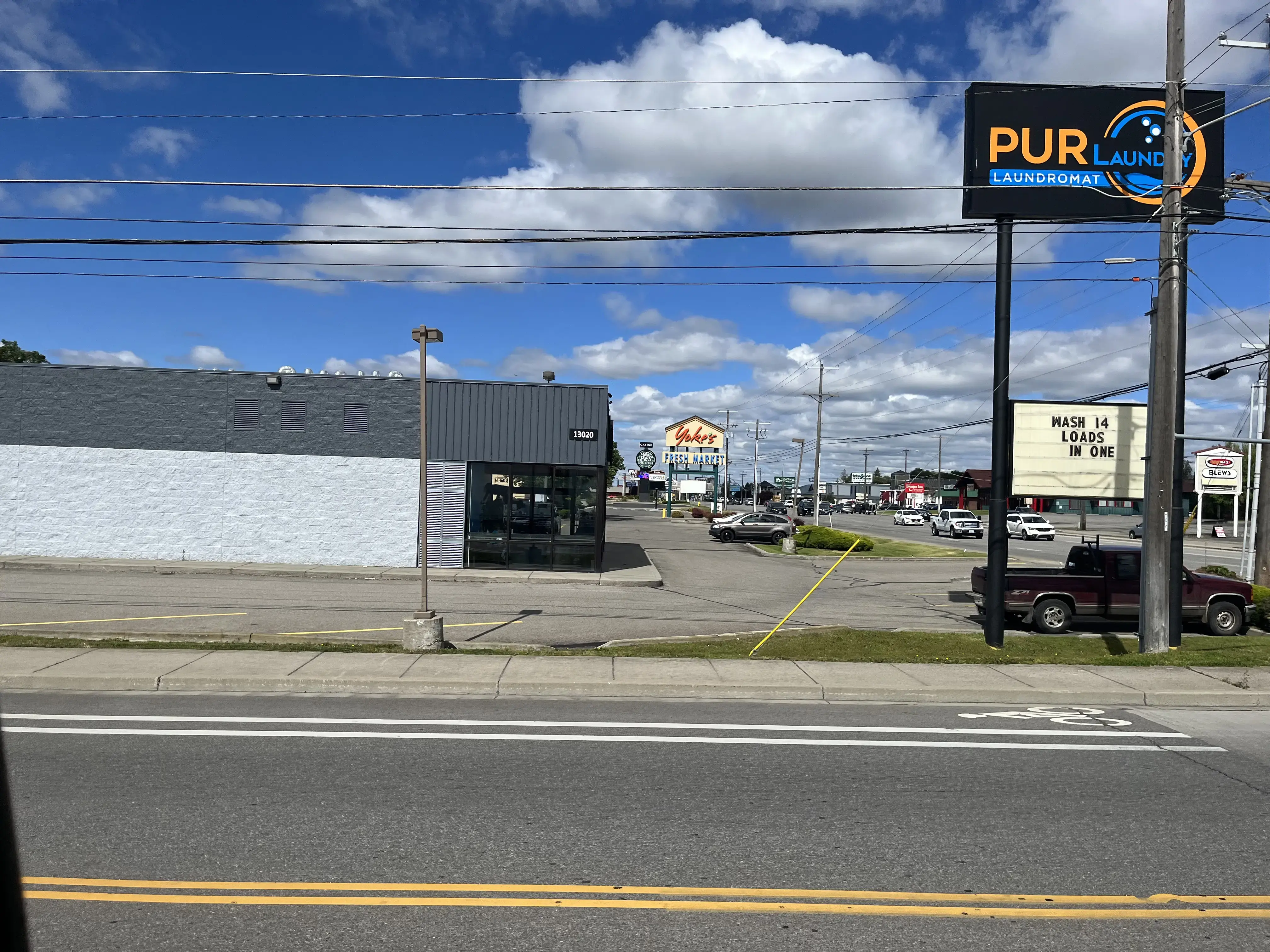 PUR Laundry Laundromat - Image 3