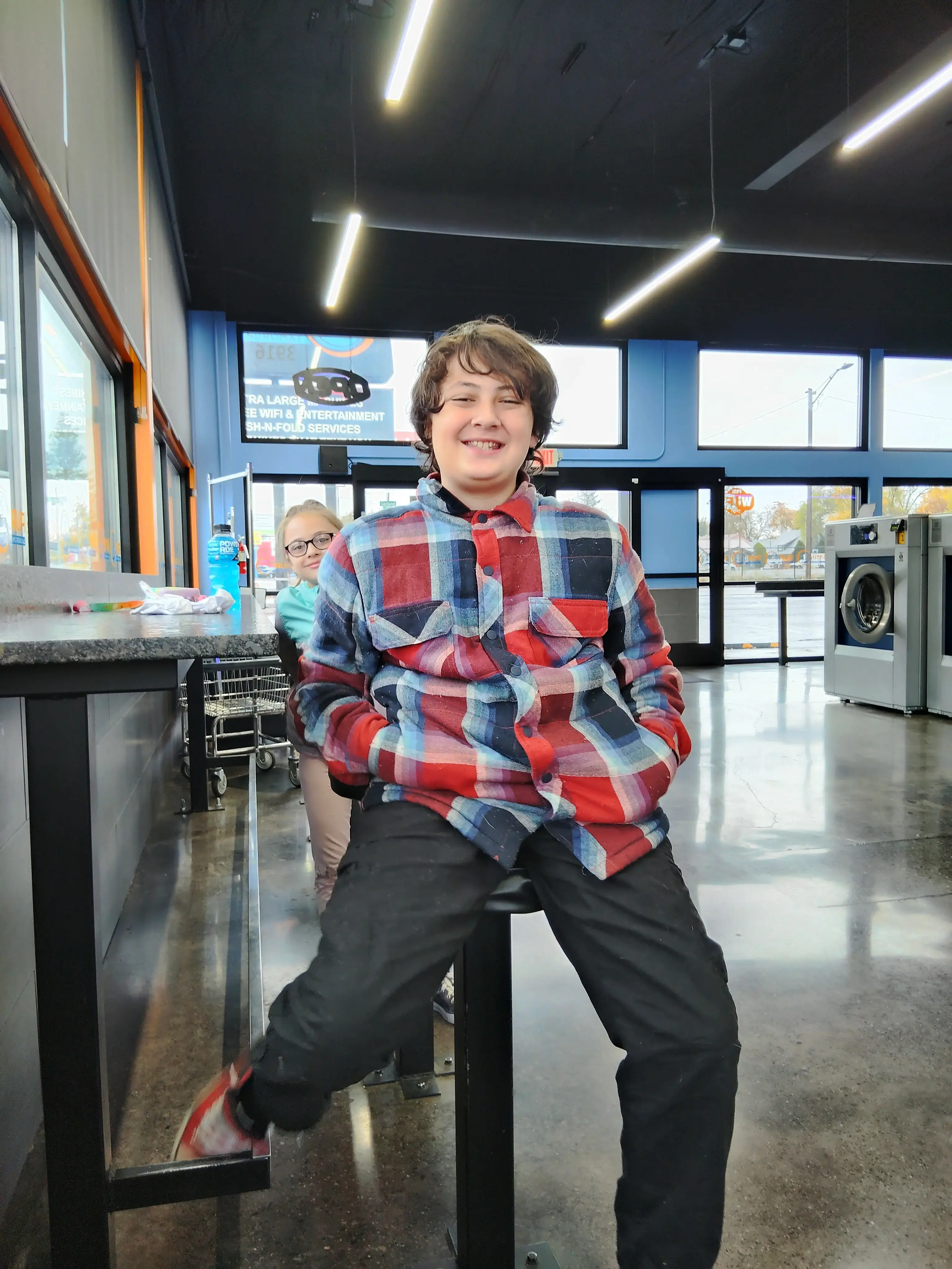 PUR Laundry Laundromat - Image 20