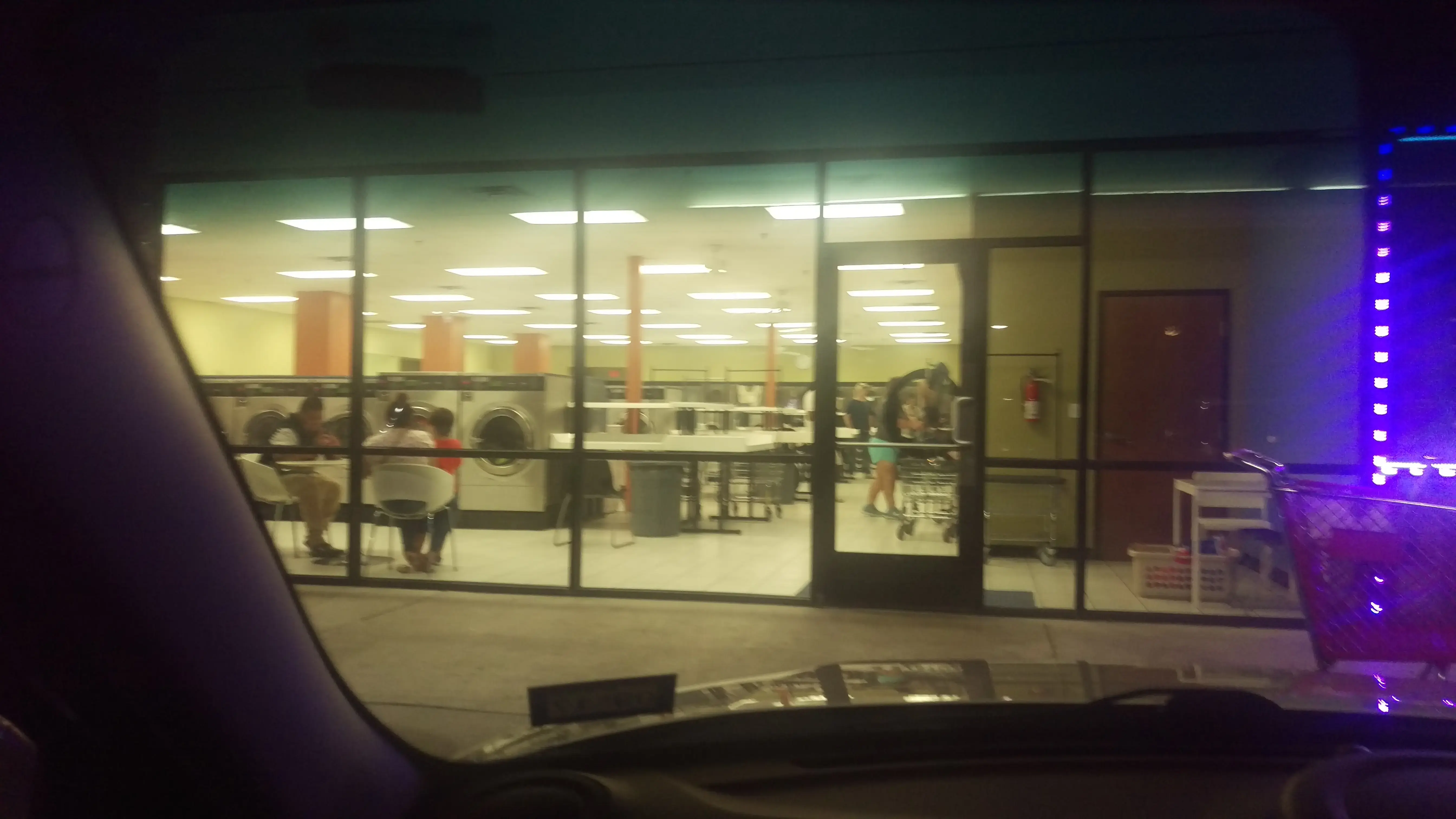 Pure Lavanderia thumbnail 18